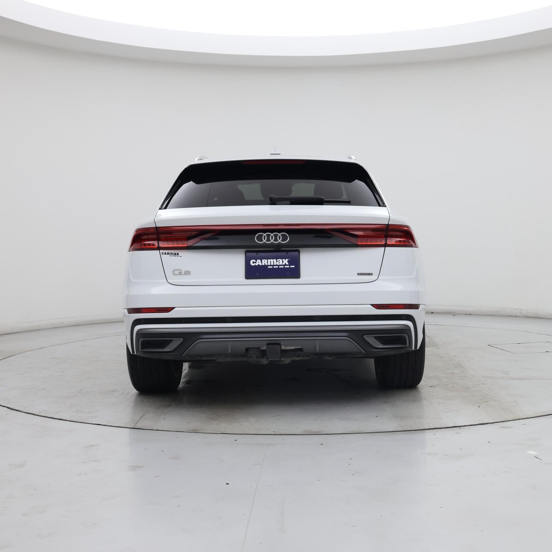Thumbnail: 2023 Audi Q8 - 6