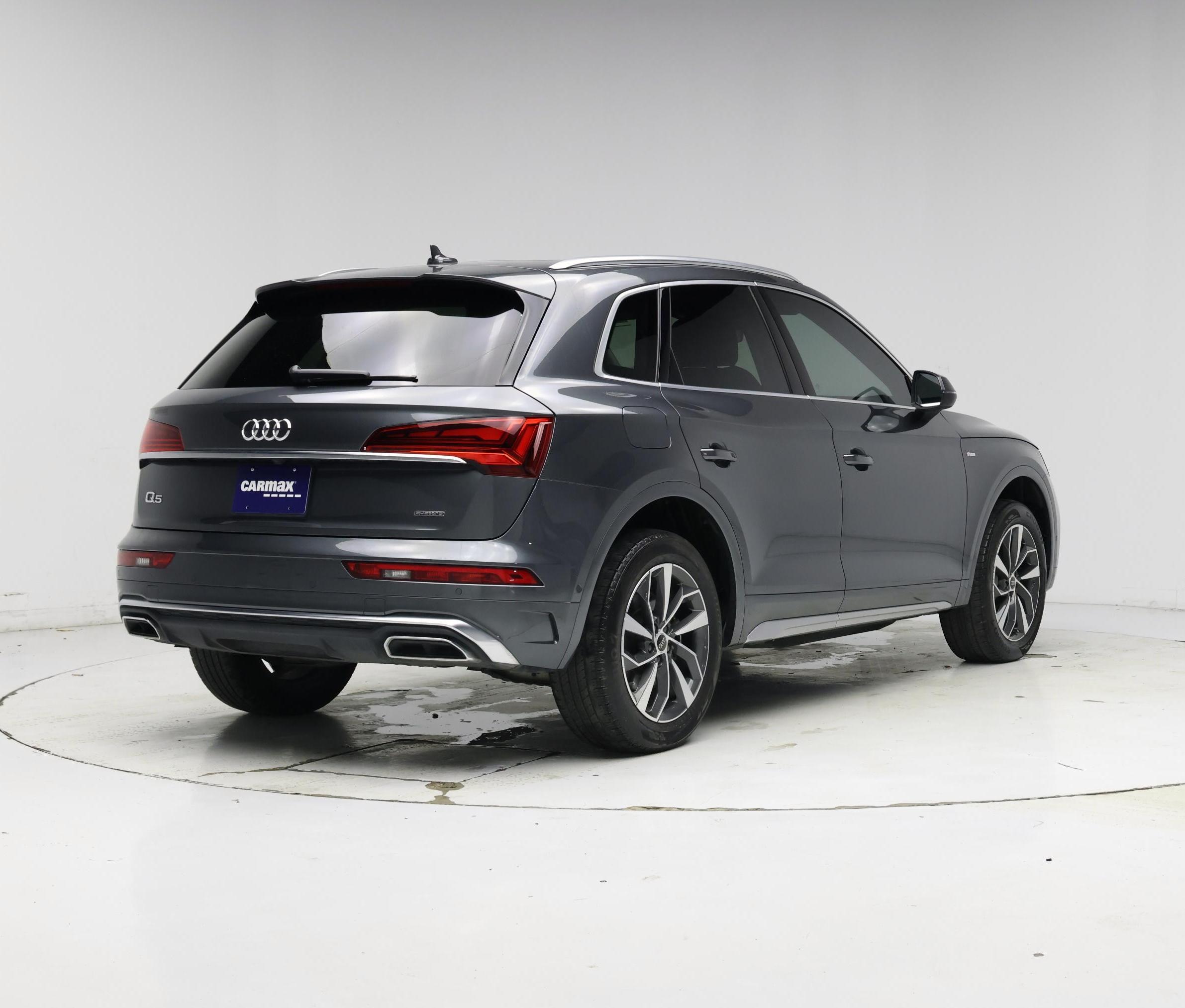 Thumbnail: 2024 Audi Q5 - 8