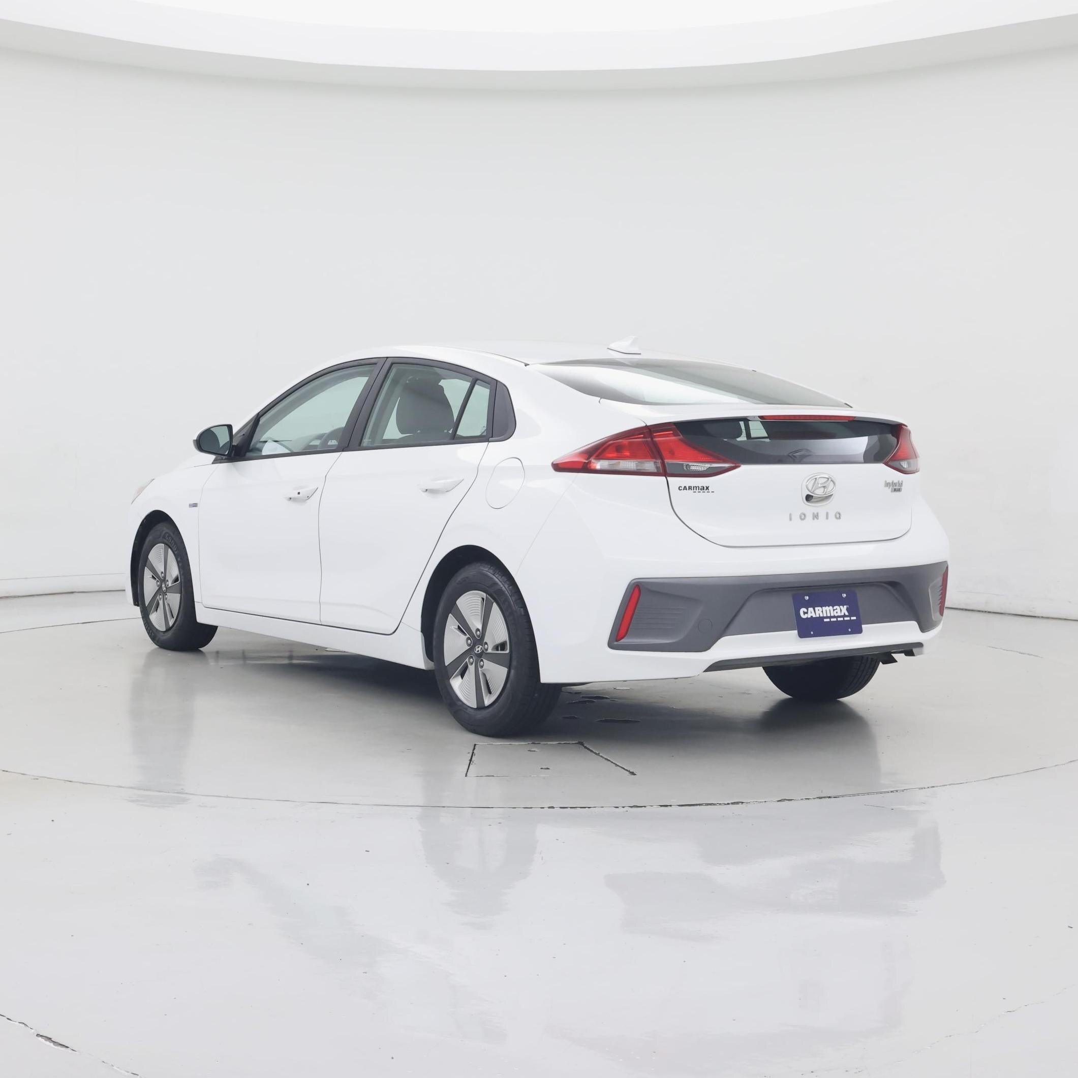 Thumbnail: 2020 Hyundai Ioniq - 2
