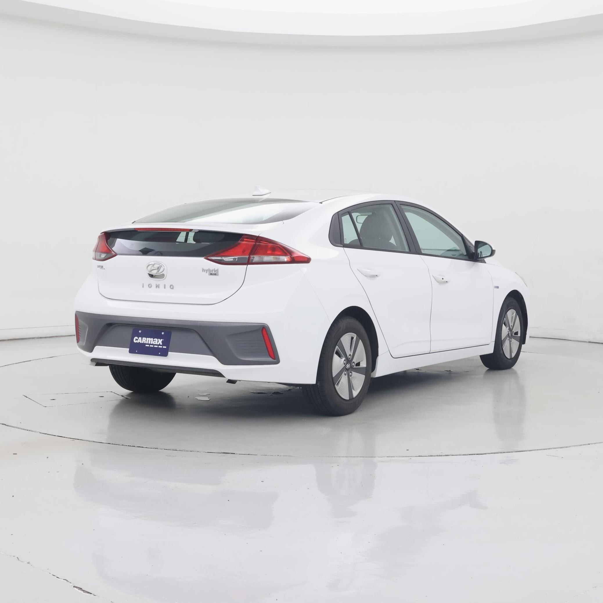 Thumbnail: 2020 Hyundai Ioniq - 8