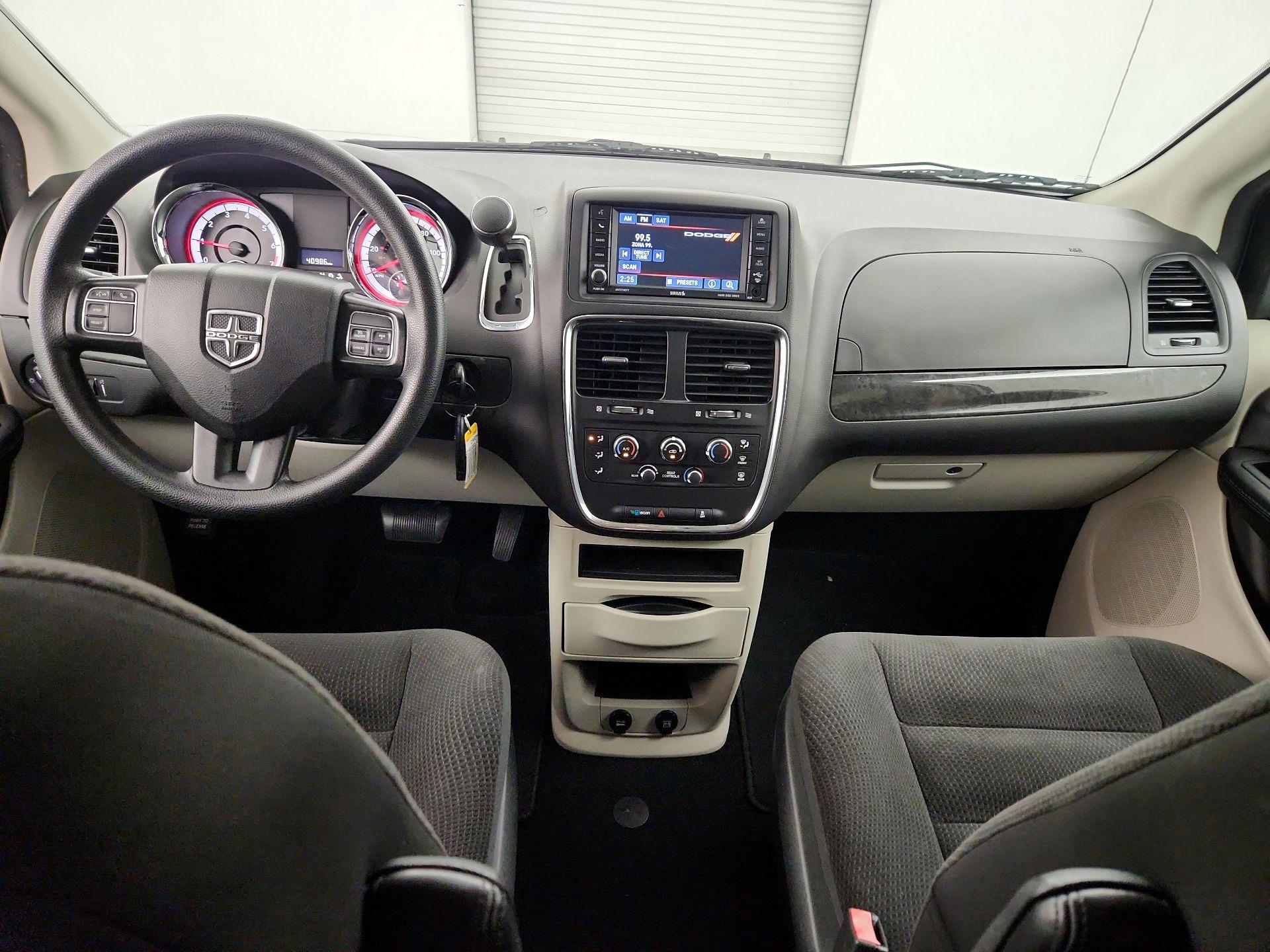 Thumbnail: 2018 Dodge Grand Caravan - 9