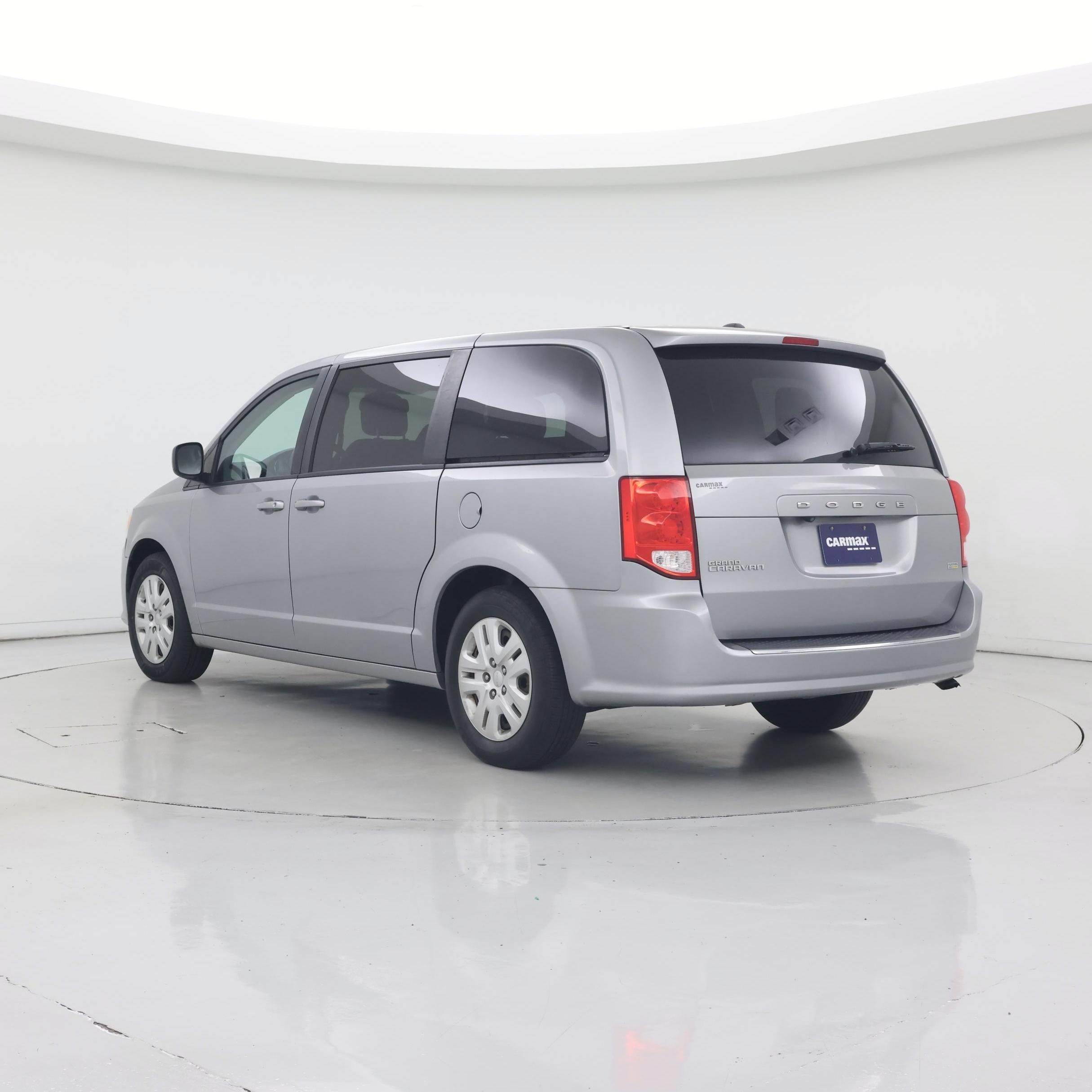 Thumbnail: 2018 Dodge Grand Caravan - 2