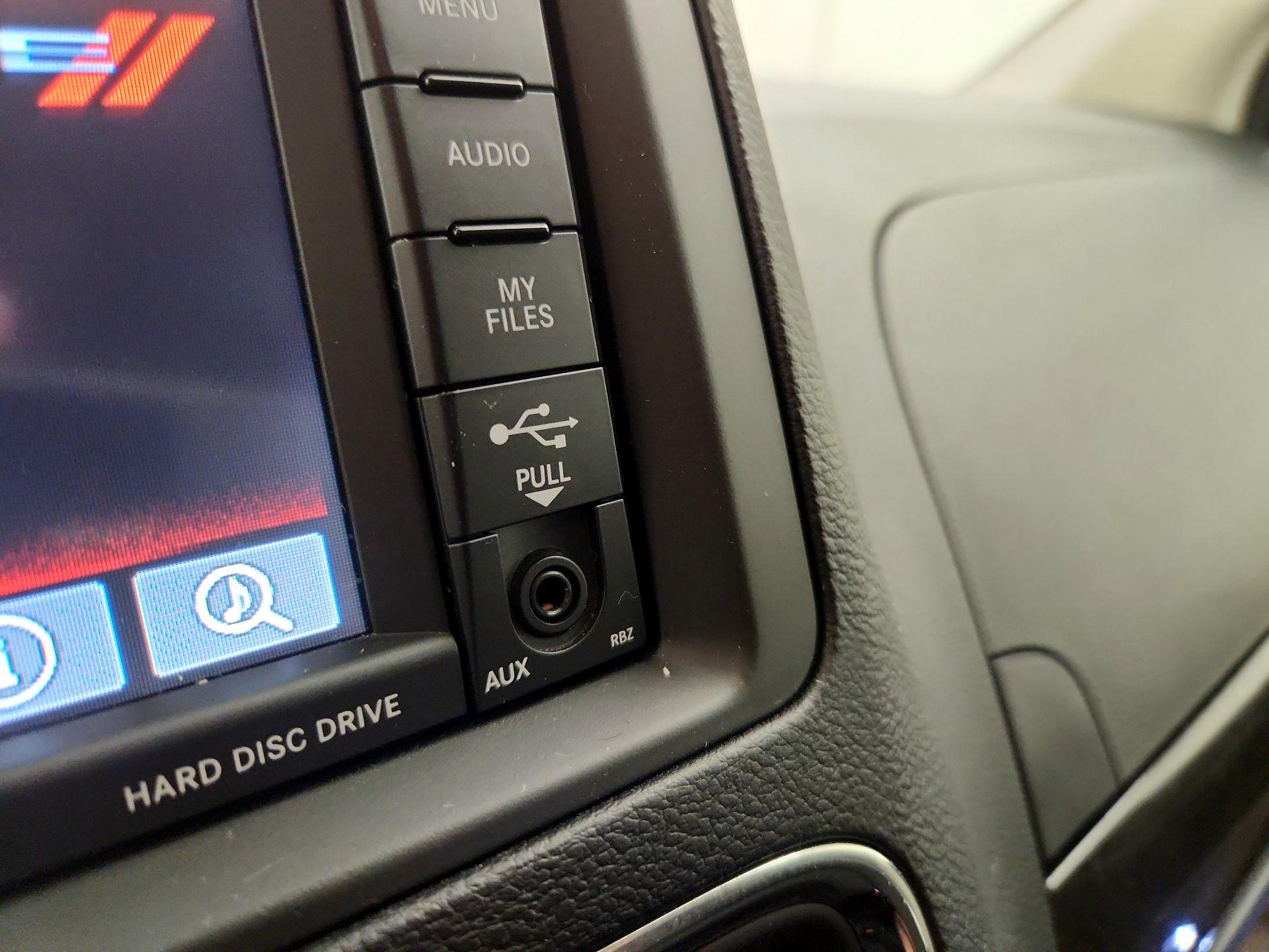 Thumbnail: 2017 Dodge Grand Caravan - 18