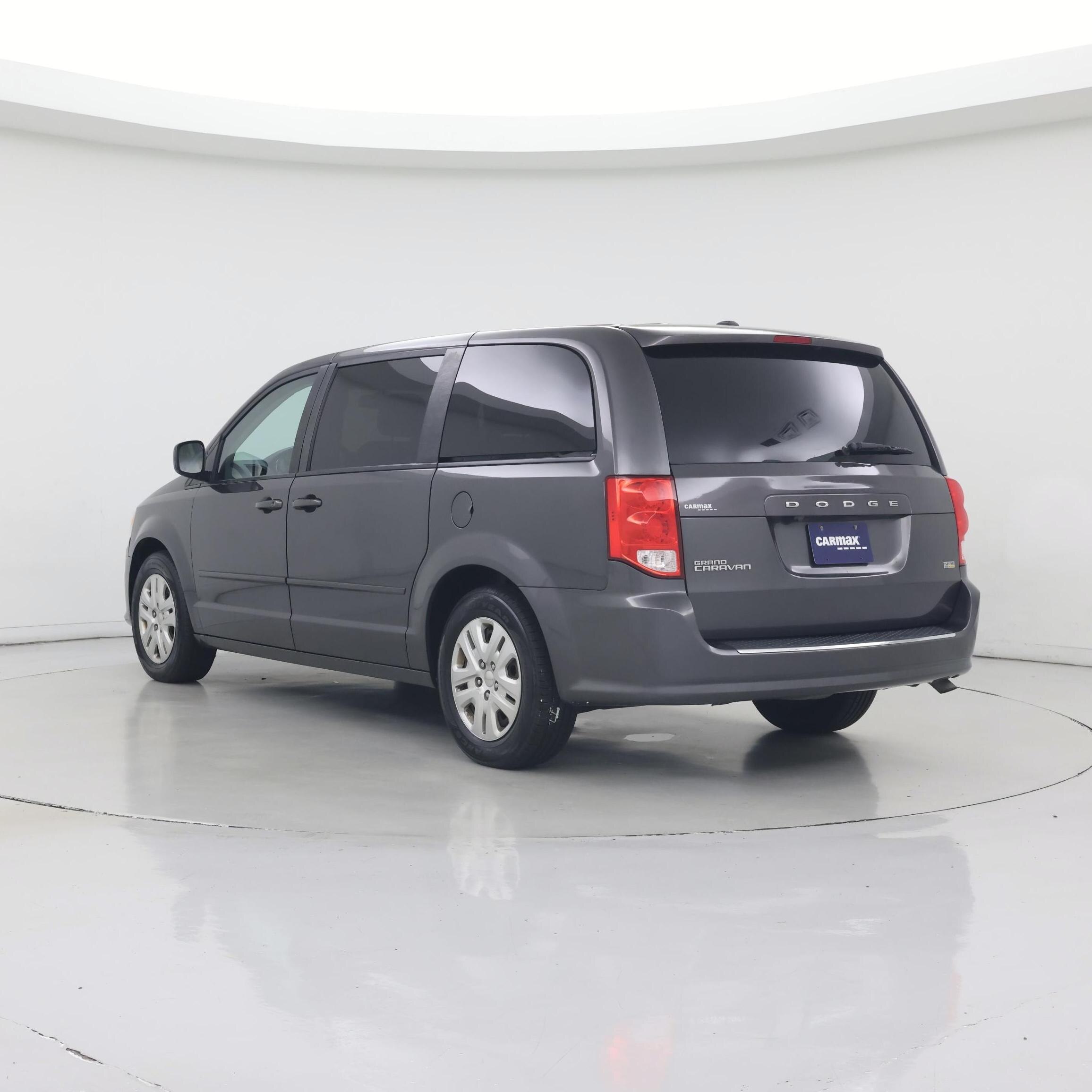 Thumbnail: 2017 Dodge Grand Caravan - 2