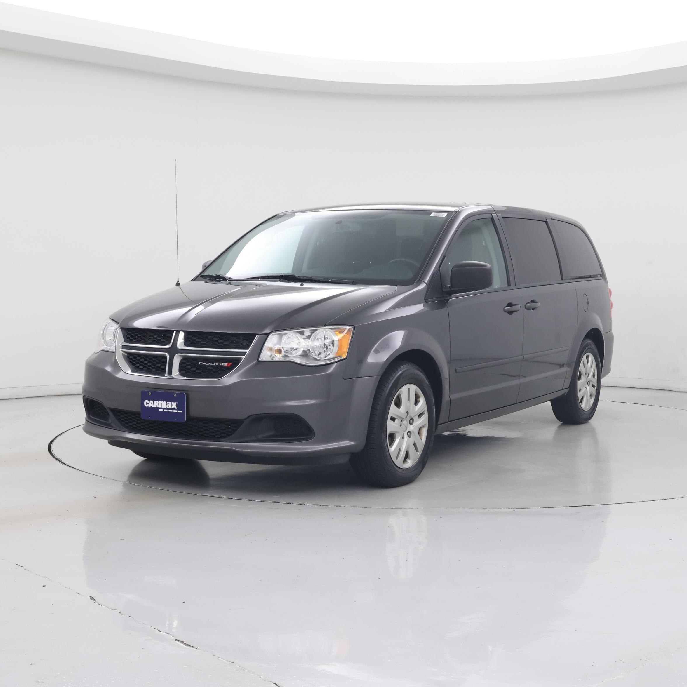 Thumbnail: 2017 Dodge Grand Caravan - 4