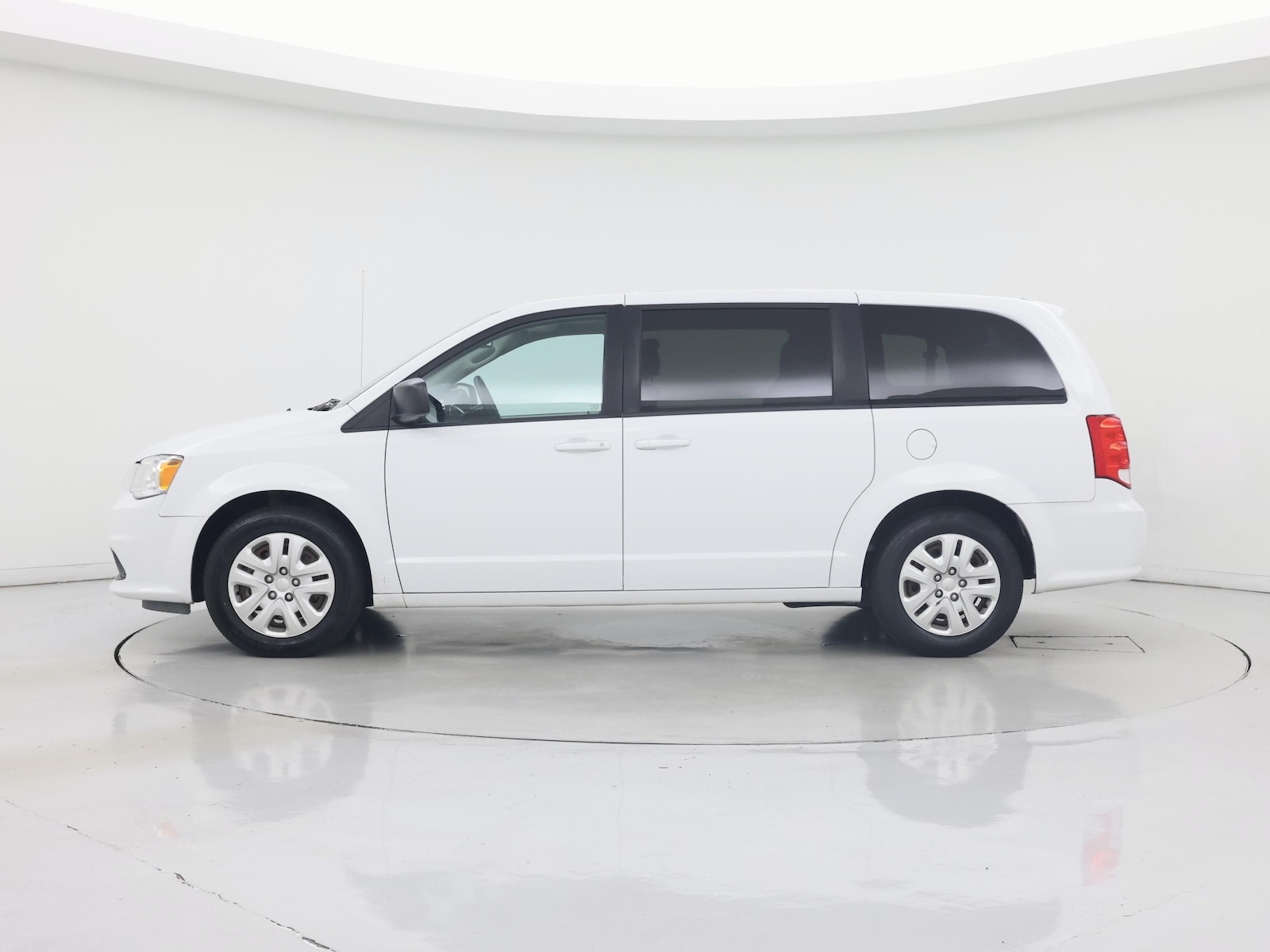 2018 Dodge Grand Caravan SE - Photo 4