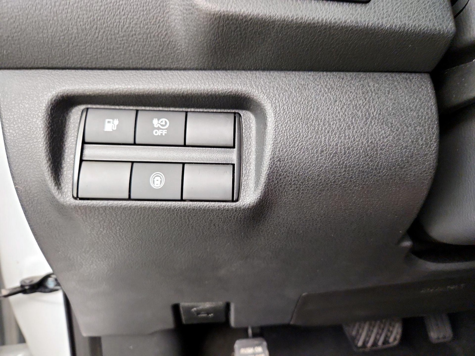2023 Nissan Leaf S - Photo 14