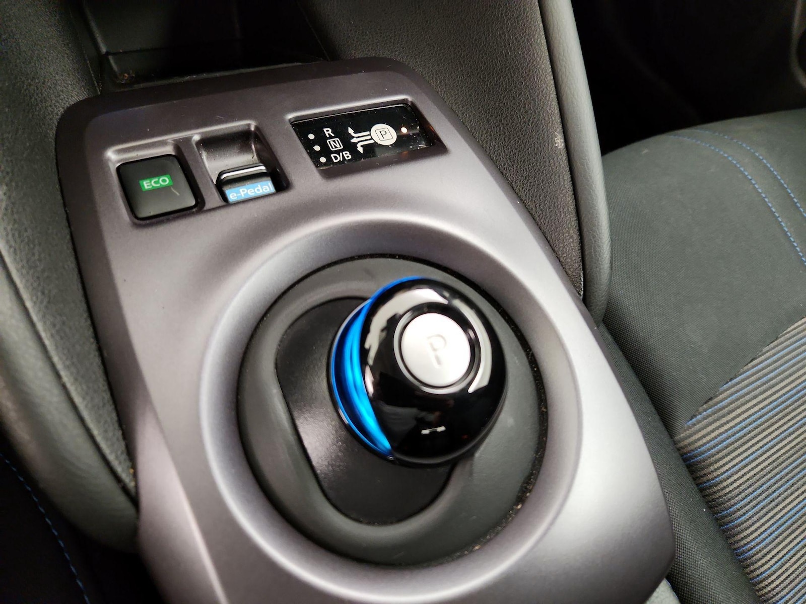 2023 Nissan Leaf S - Photo 18
