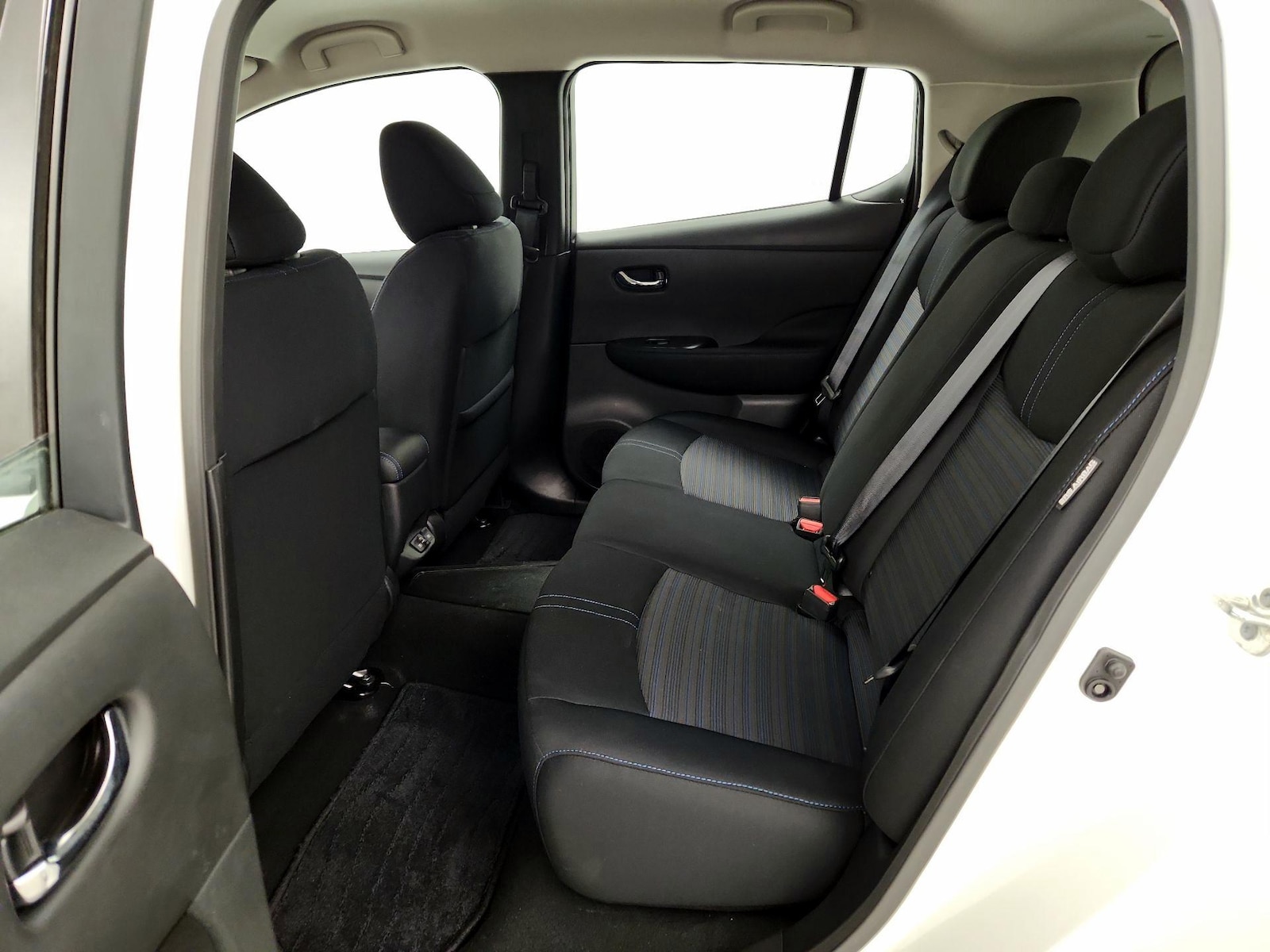 2023 Nissan Leaf S - Photo 20