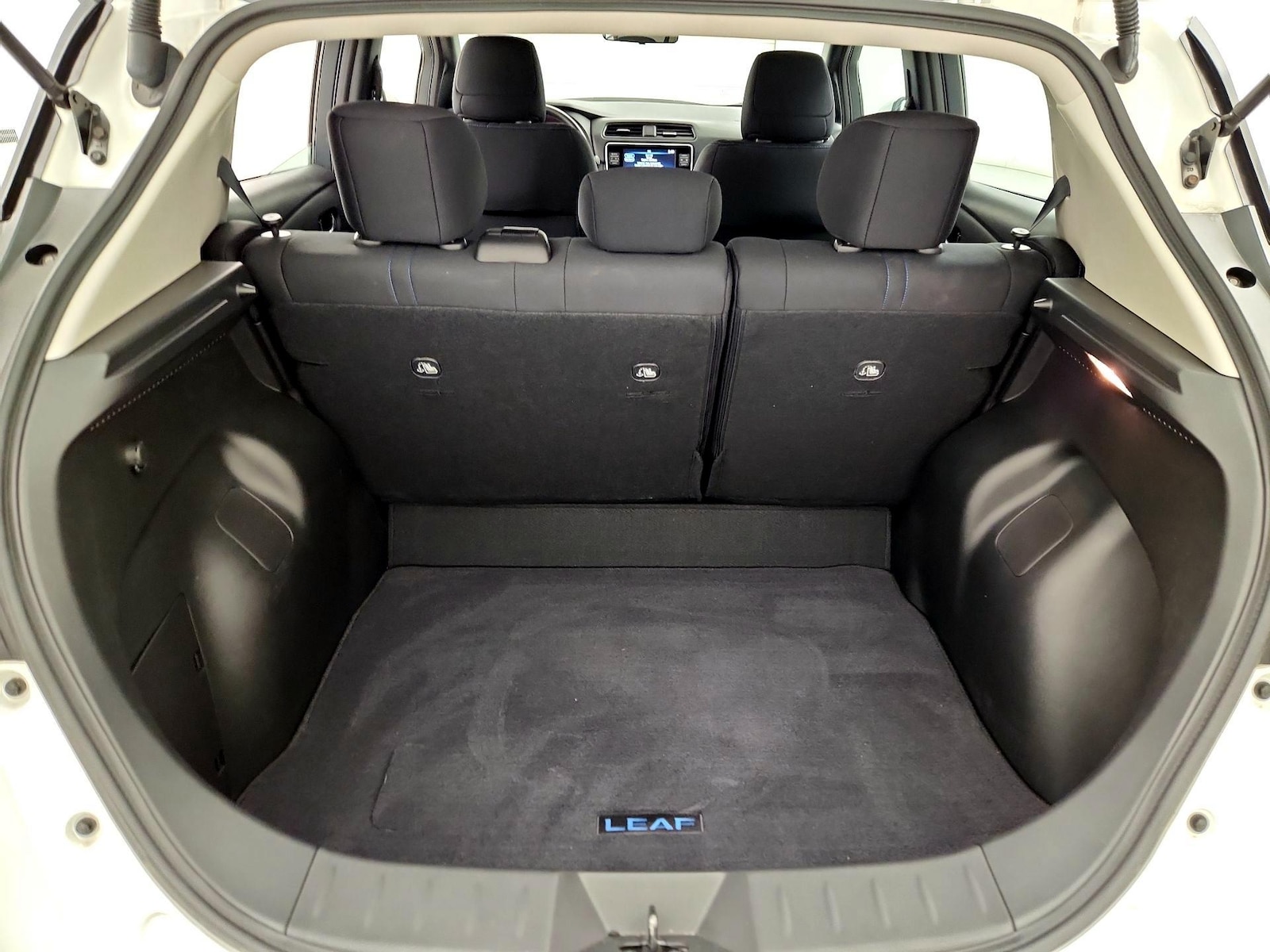 2023 Nissan Leaf S - Photo 21