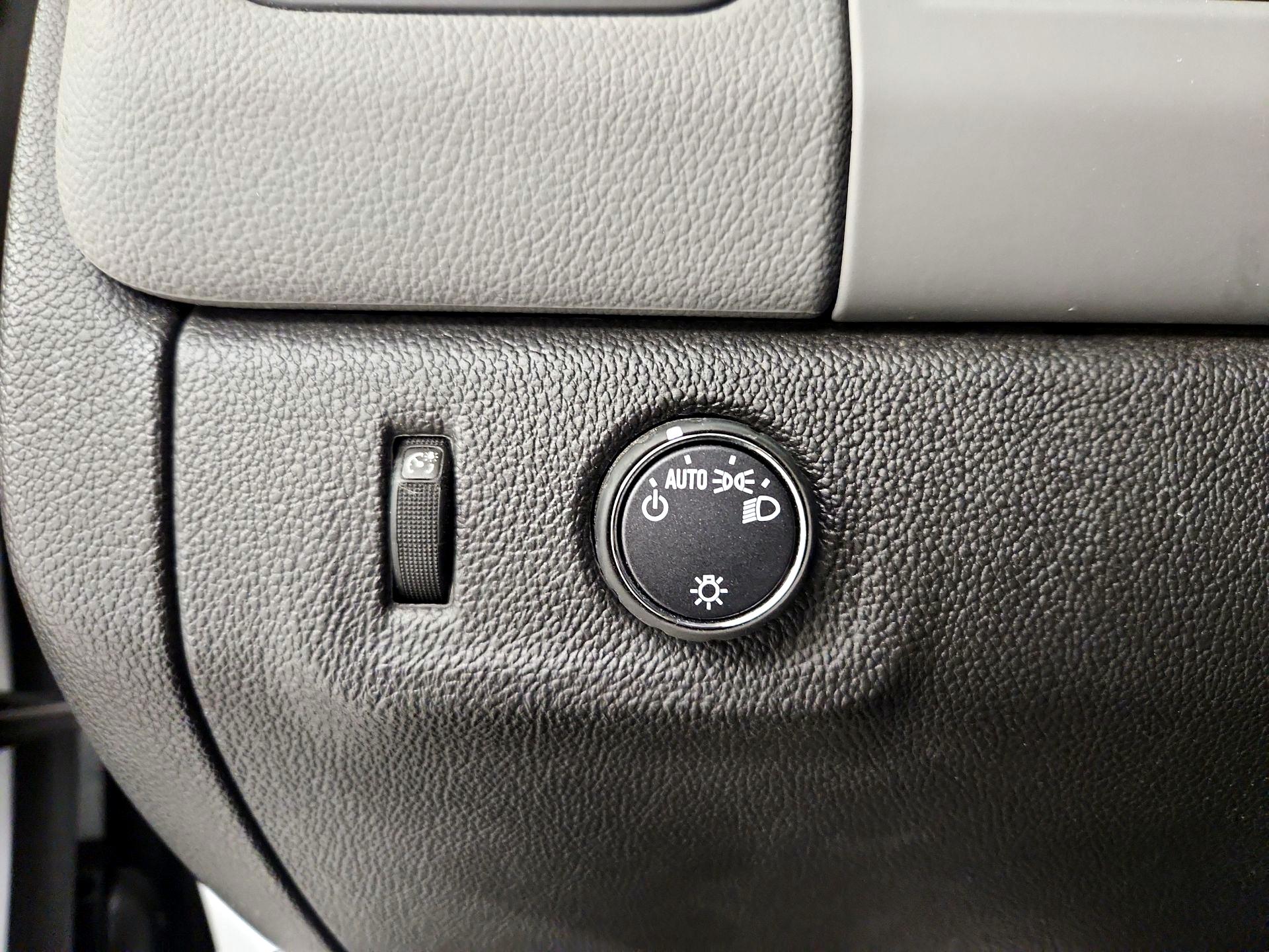 Thumbnail: 2016 Chevrolet Colorado - 13