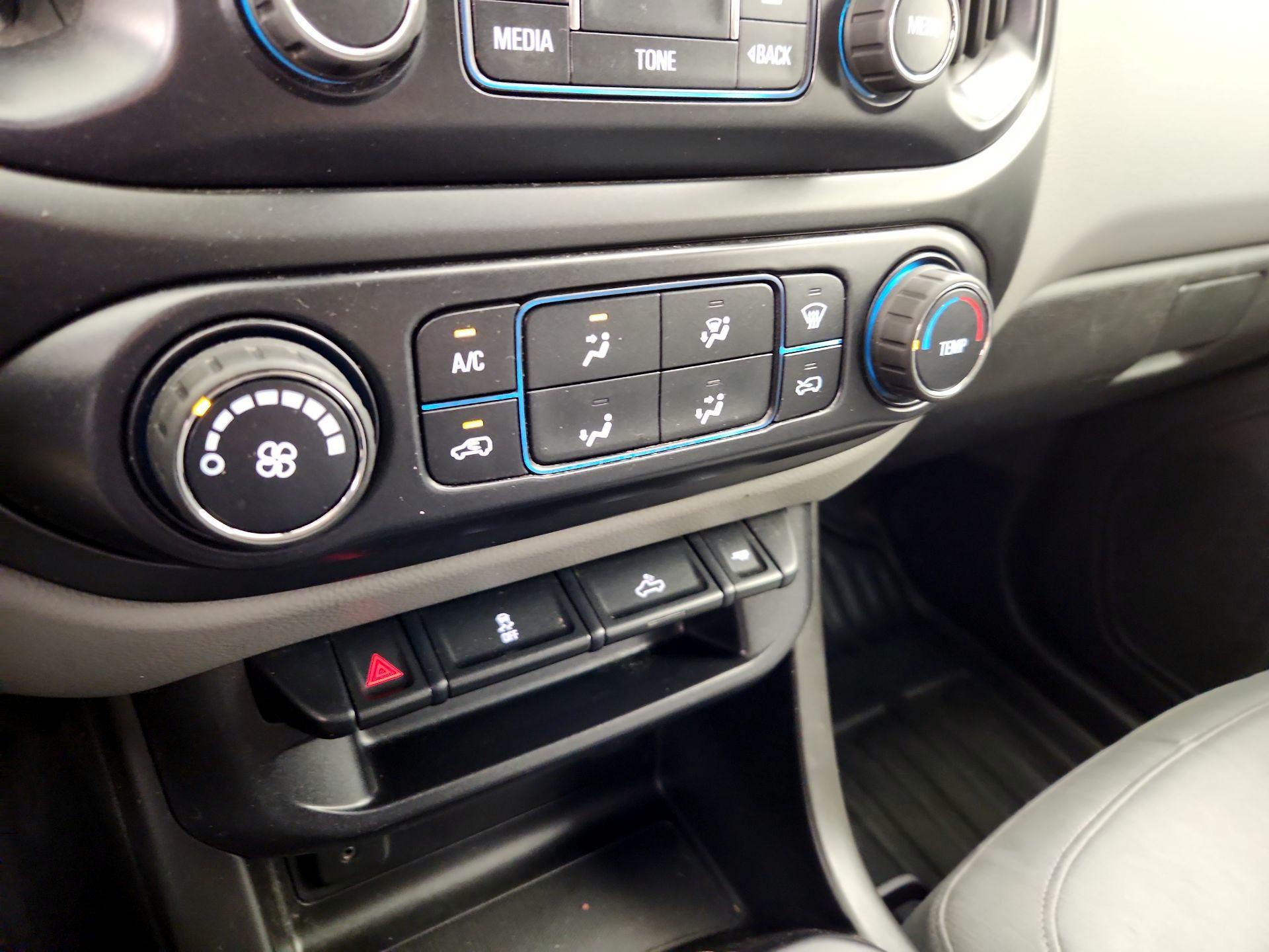 Thumbnail: 2016 Chevrolet Colorado - 16