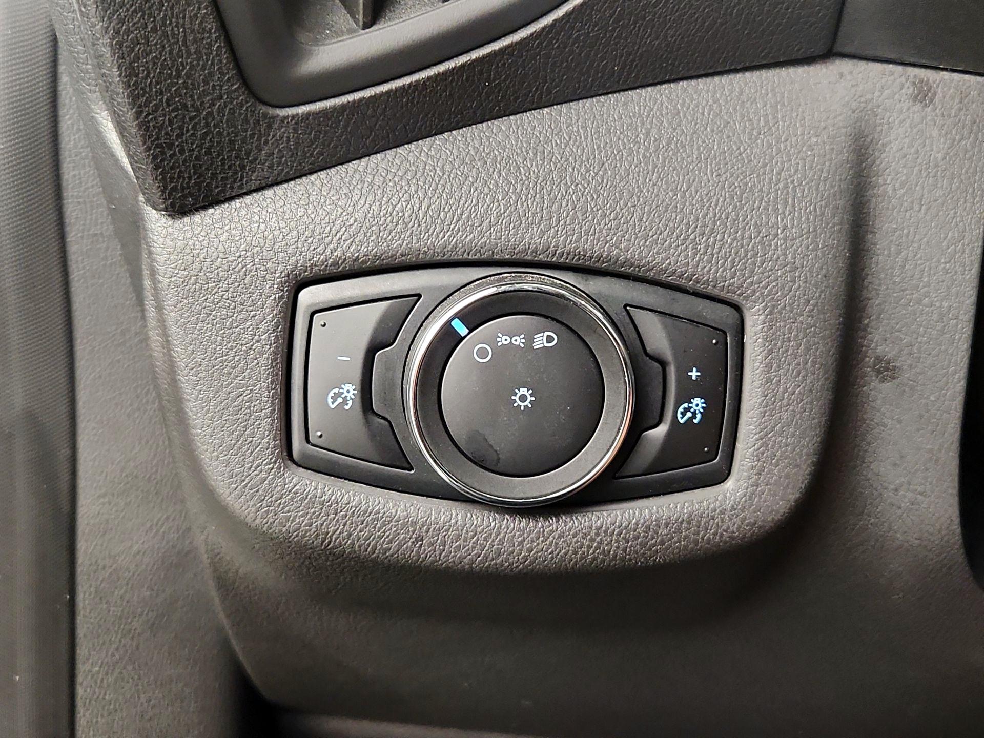 Thumbnail: 2018 Ford Transit Series - 13