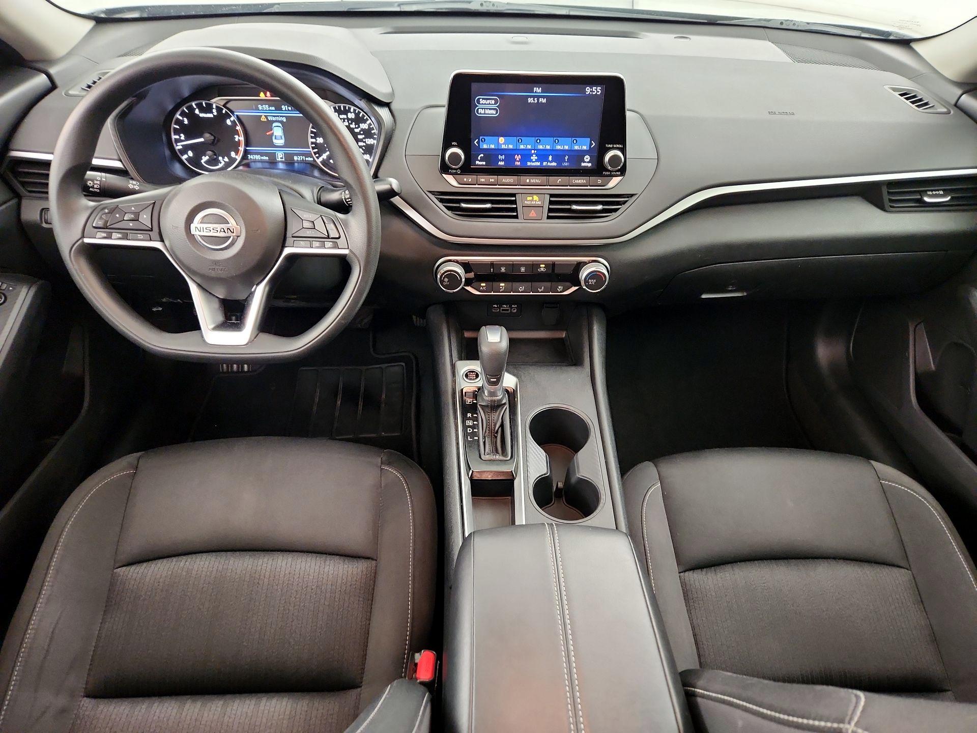 Thumbnail: 2020 Nissan Altima - 9