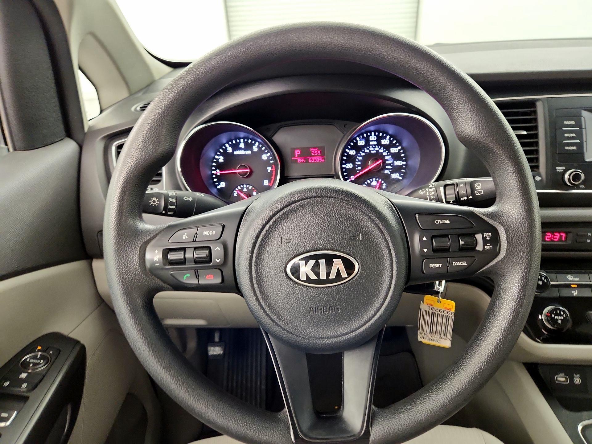 Thumbnail: 2018 Kia Sedona - 10