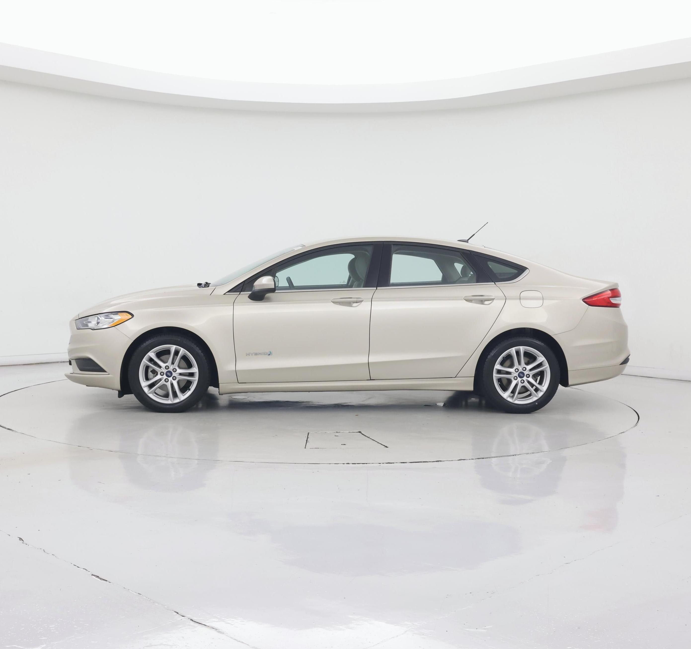 Thumbnail: 2018 Ford Fusion - 3