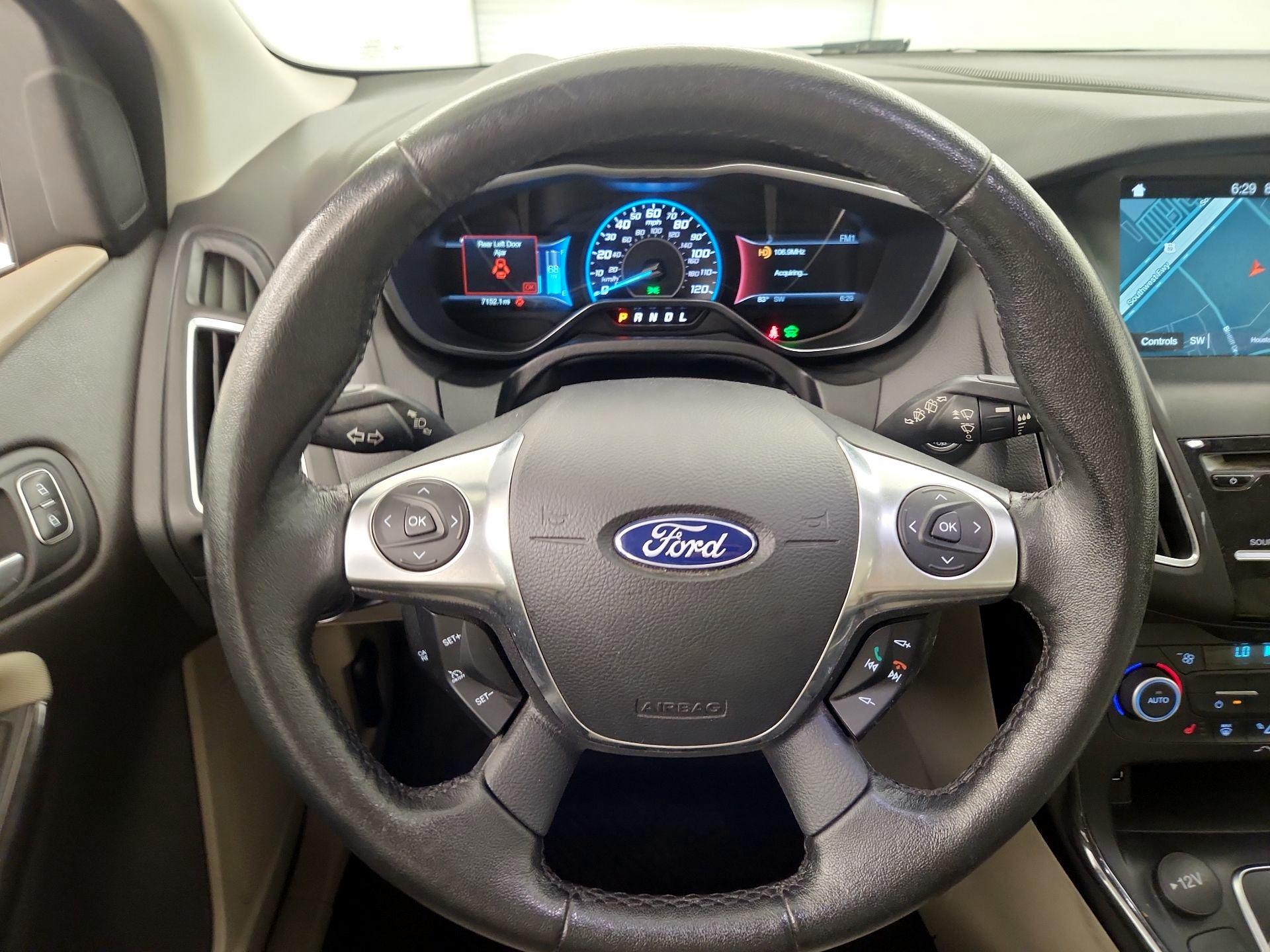 Thumbnail: 2018 Ford Focus - 10