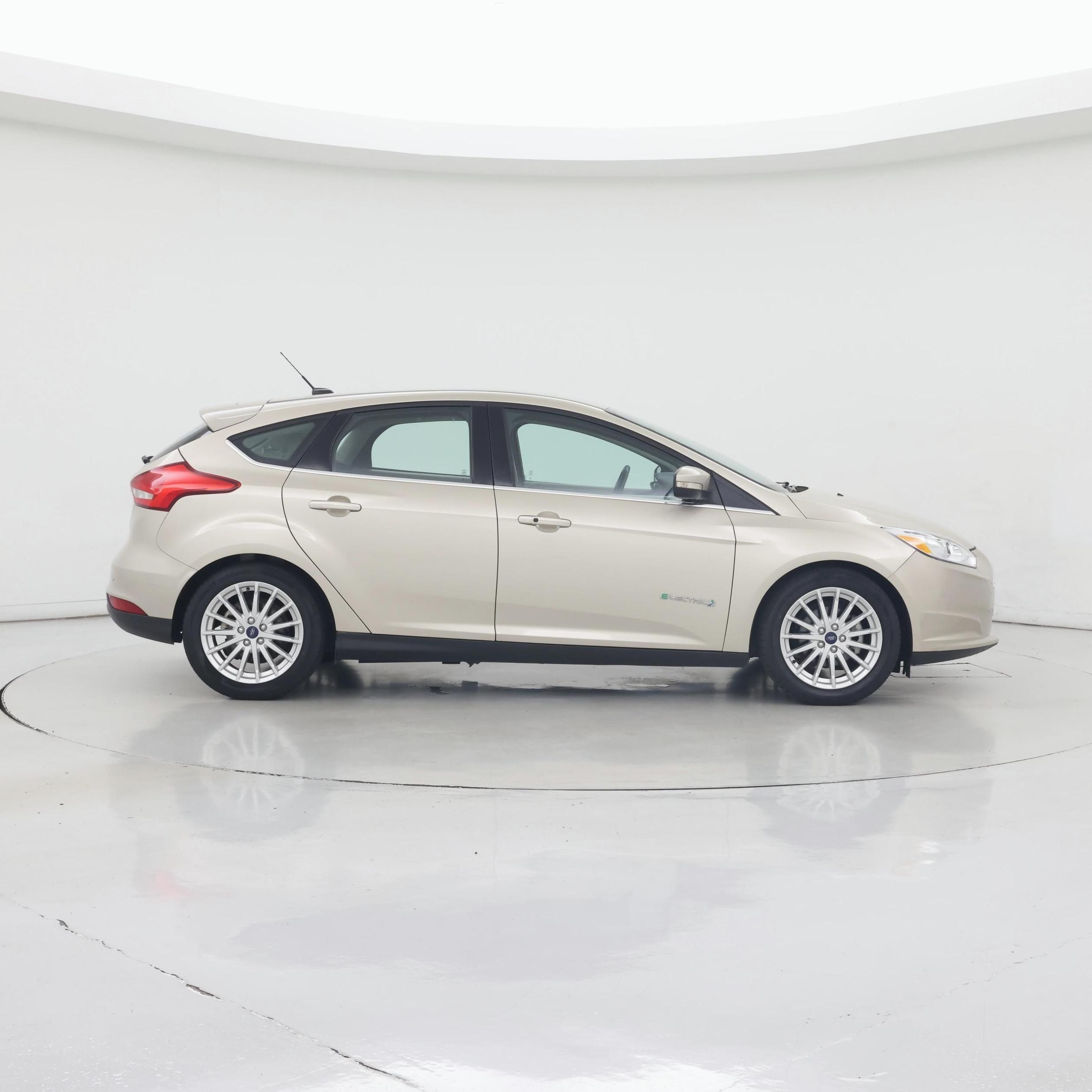 Thumbnail: 2018 Ford Focus - 7