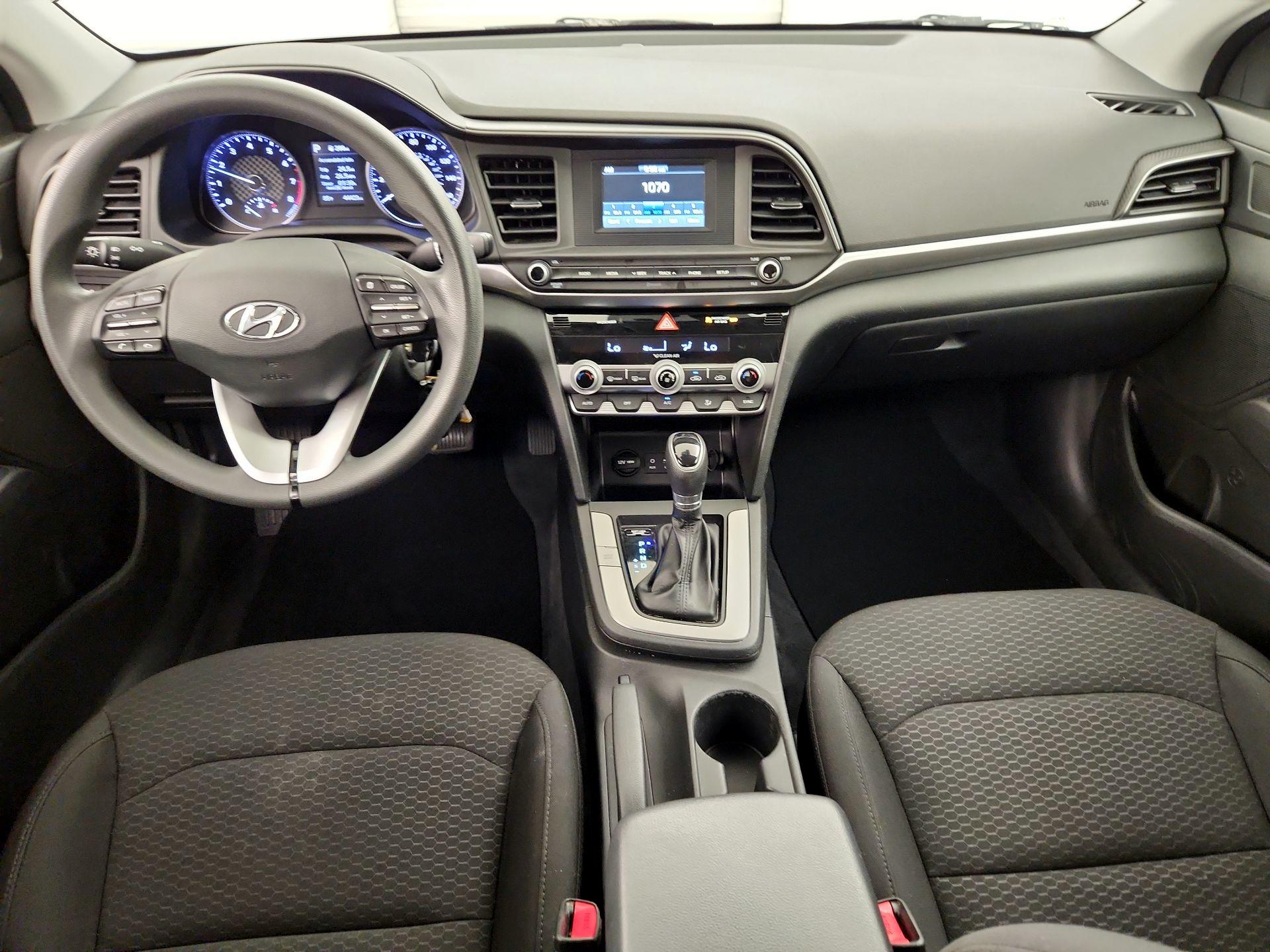 Thumbnail: 2020 Hyundai Elantra - 9
