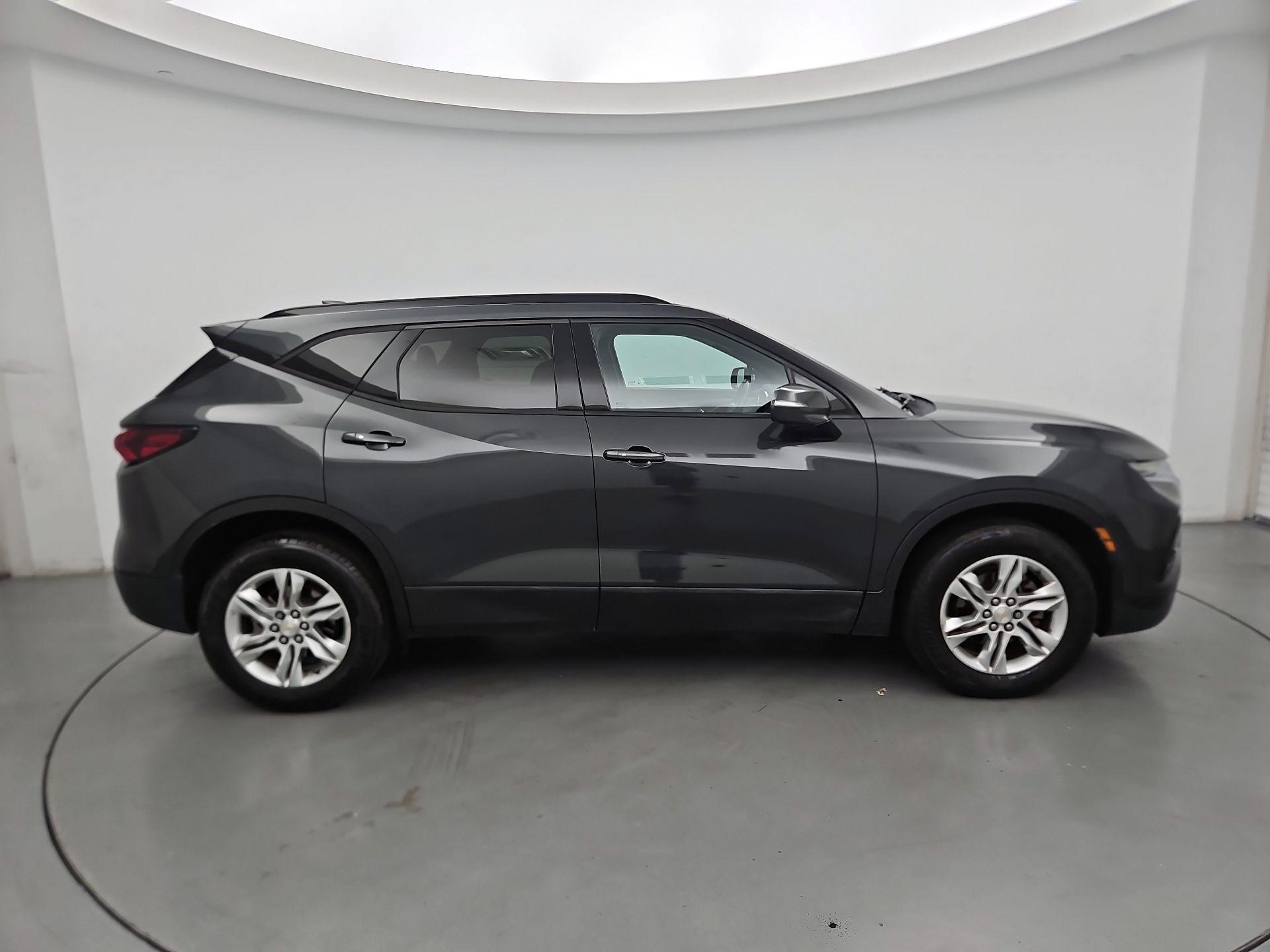 Thumbnail: 2020 Chevrolet Blazer - 4