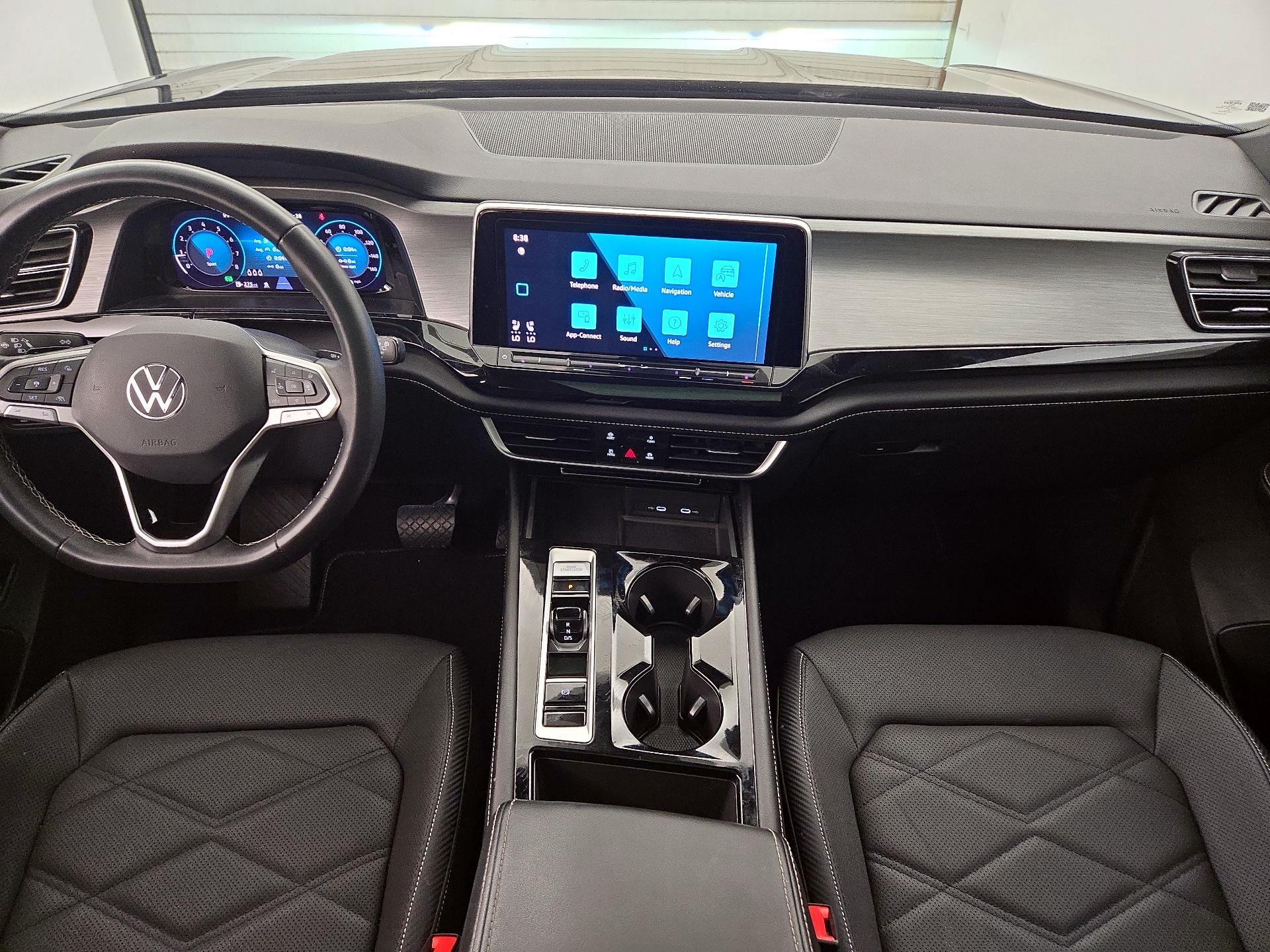 Thumbnail: 2024 Volkswagen Atlas - 9