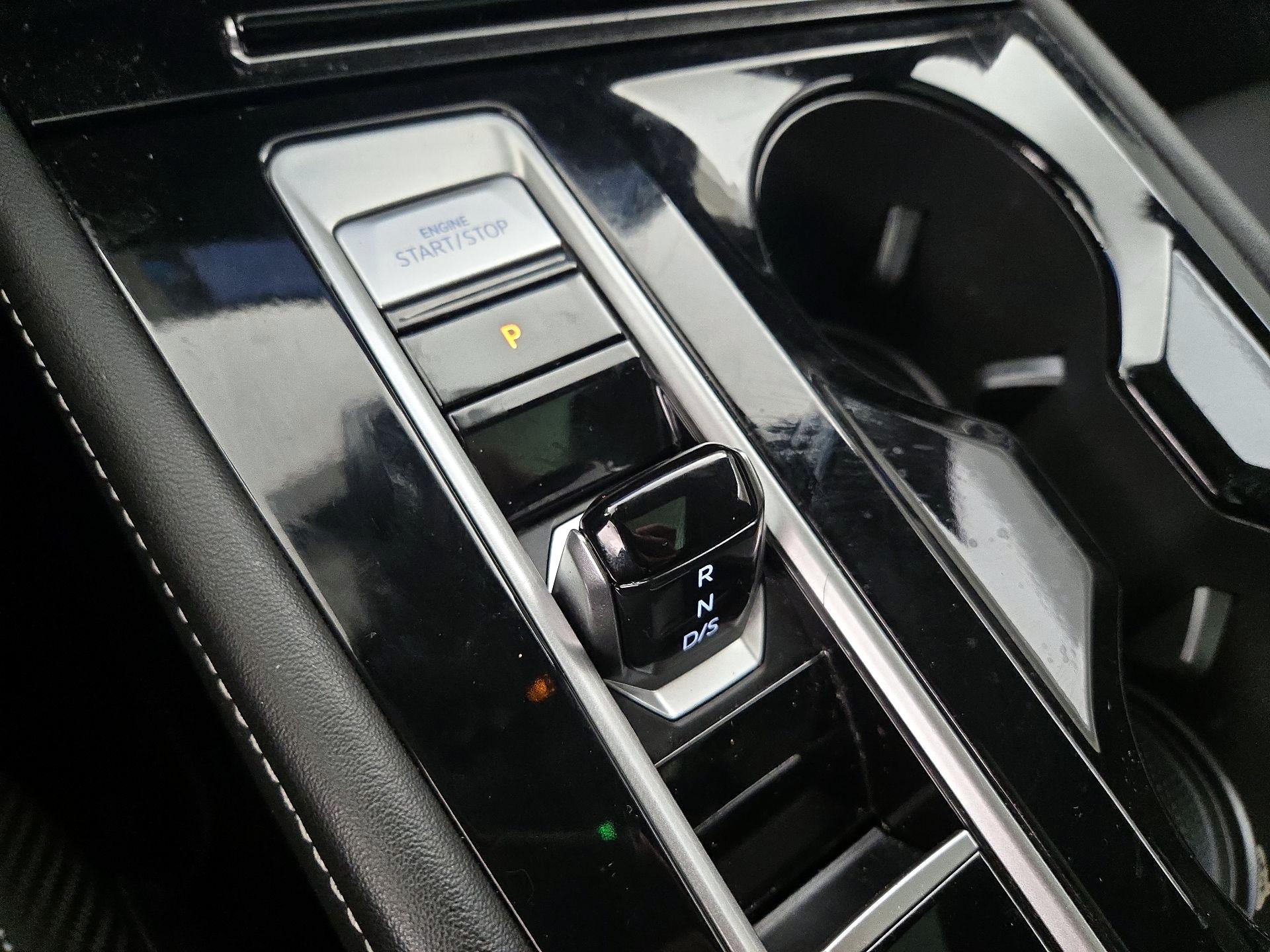 Thumbnail: 2024 Volkswagen Atlas - 17