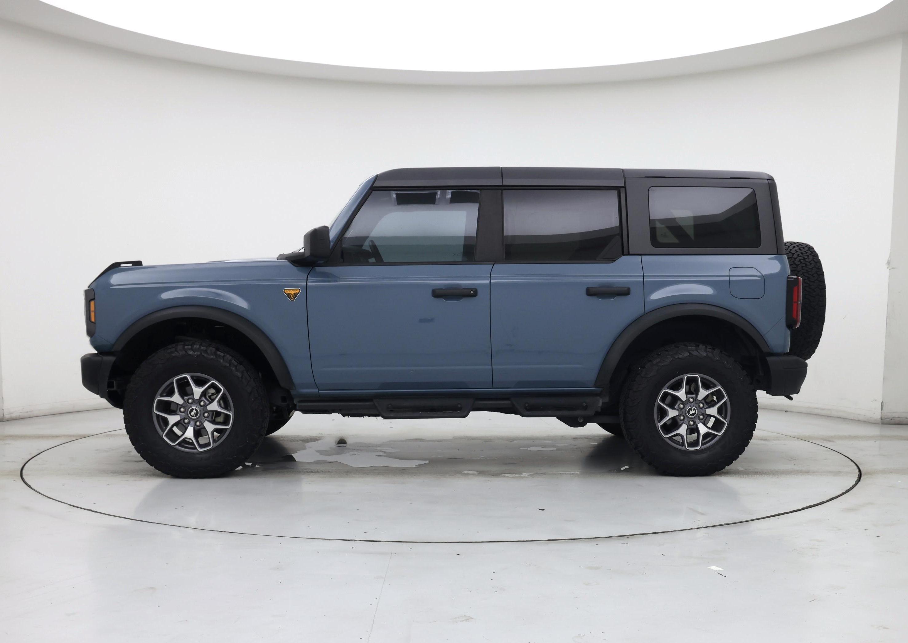 Thumbnail: 2023 Ford Bronco - 3