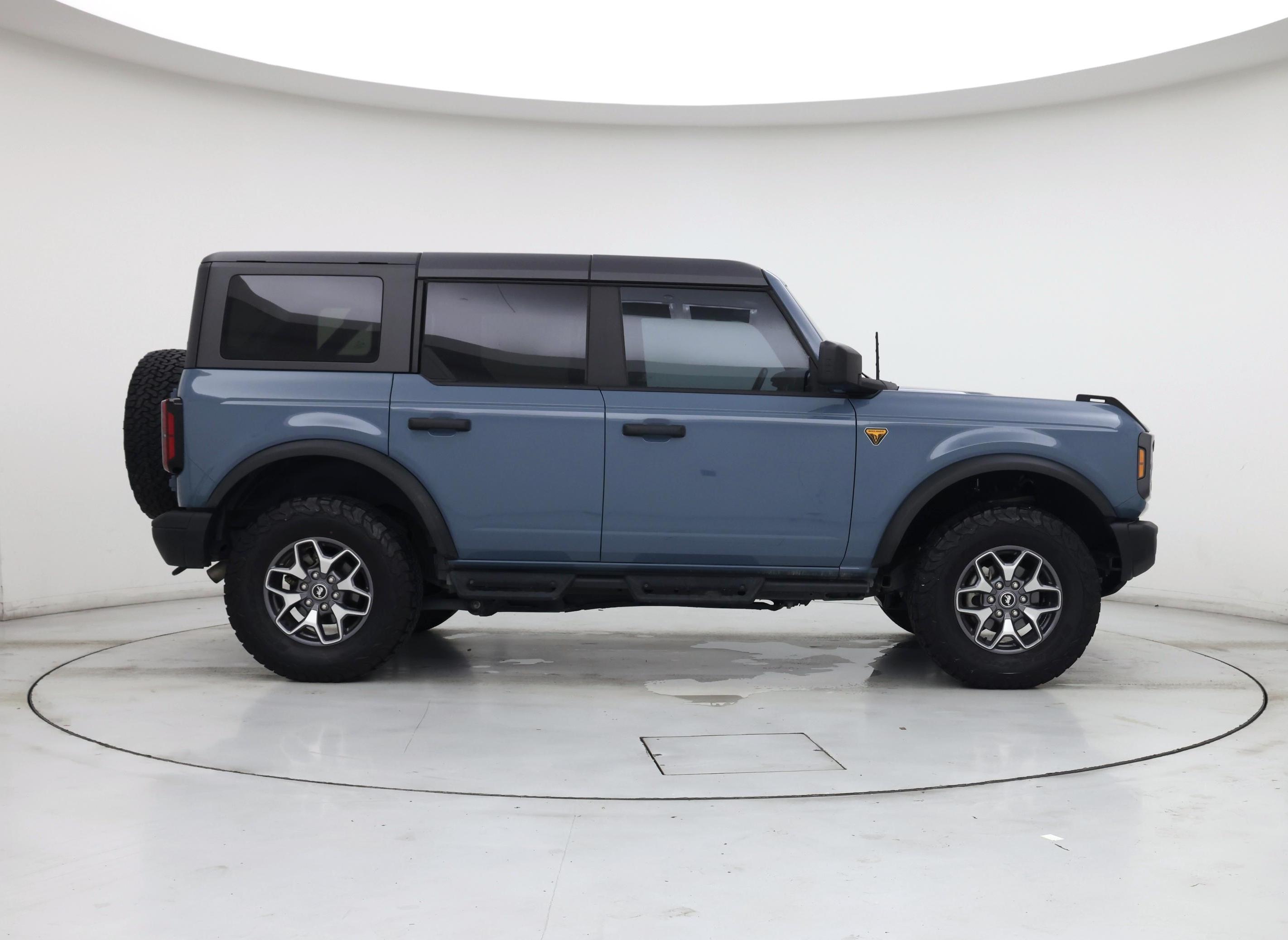 Thumbnail: 2023 Ford Bronco - 7