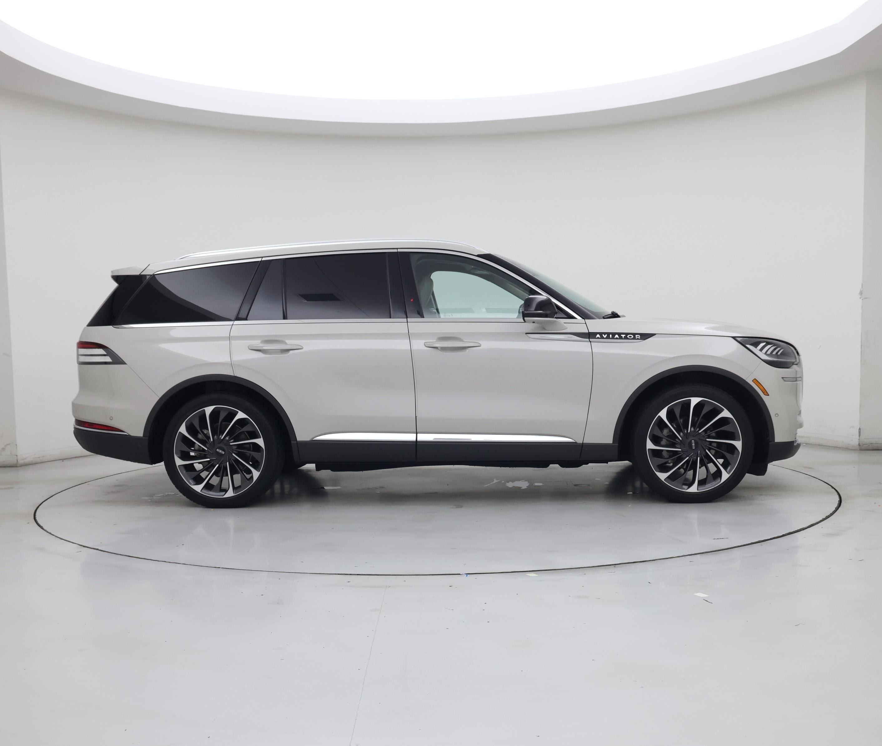 Thumbnail: 2024 Lincoln Aviator - 7