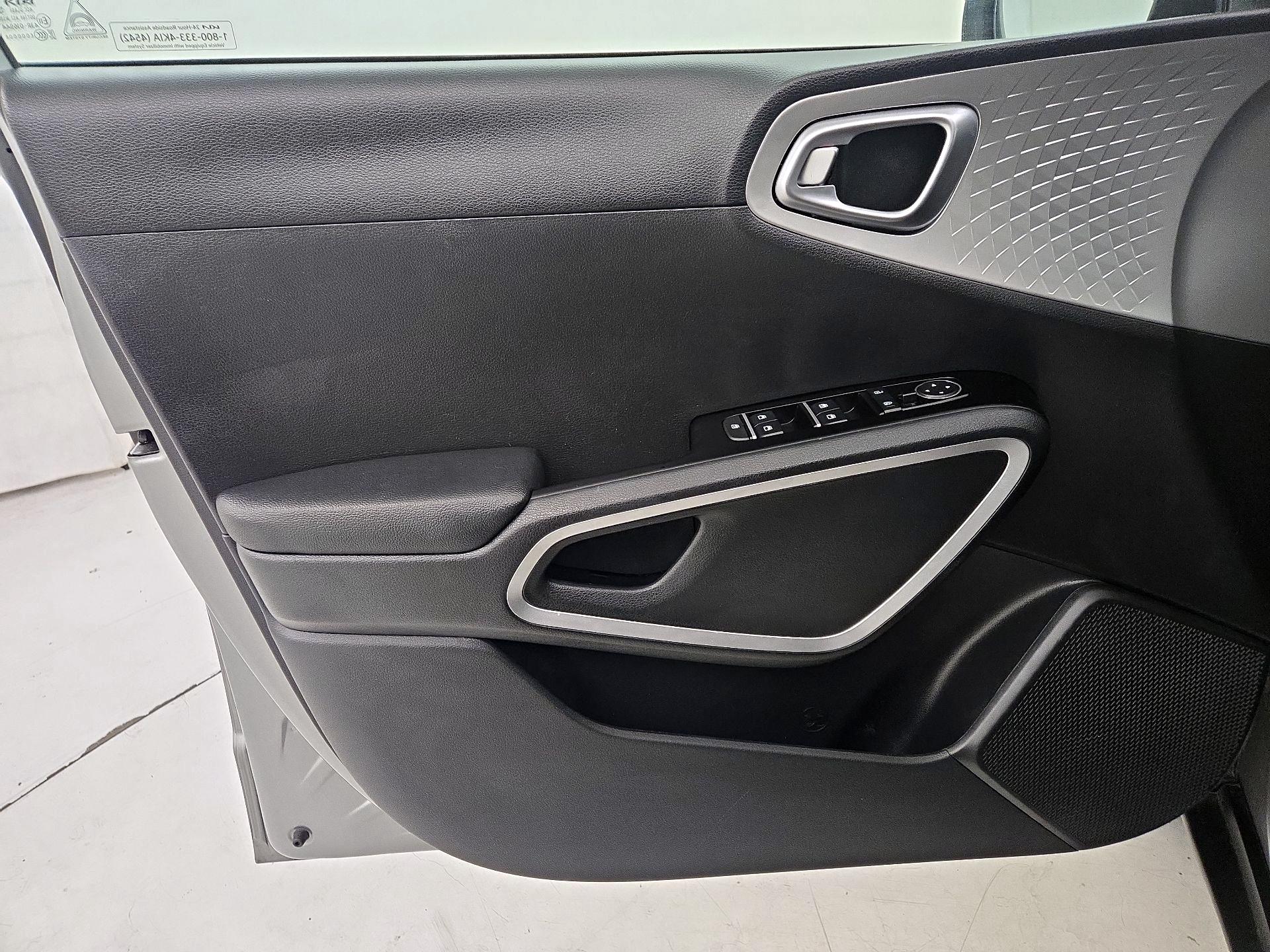 Thumbnail: 2025 Kia Soul - 12
