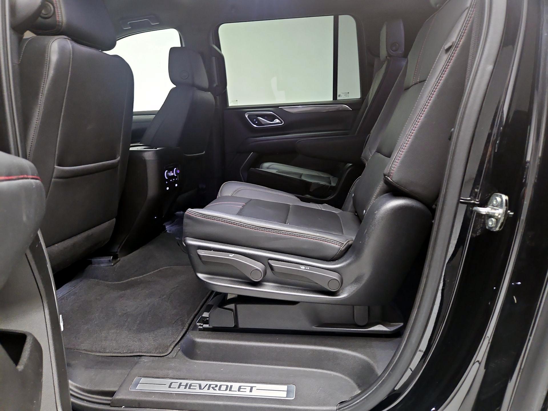 Thumbnail: 2023 Chevrolet Suburban - 19
