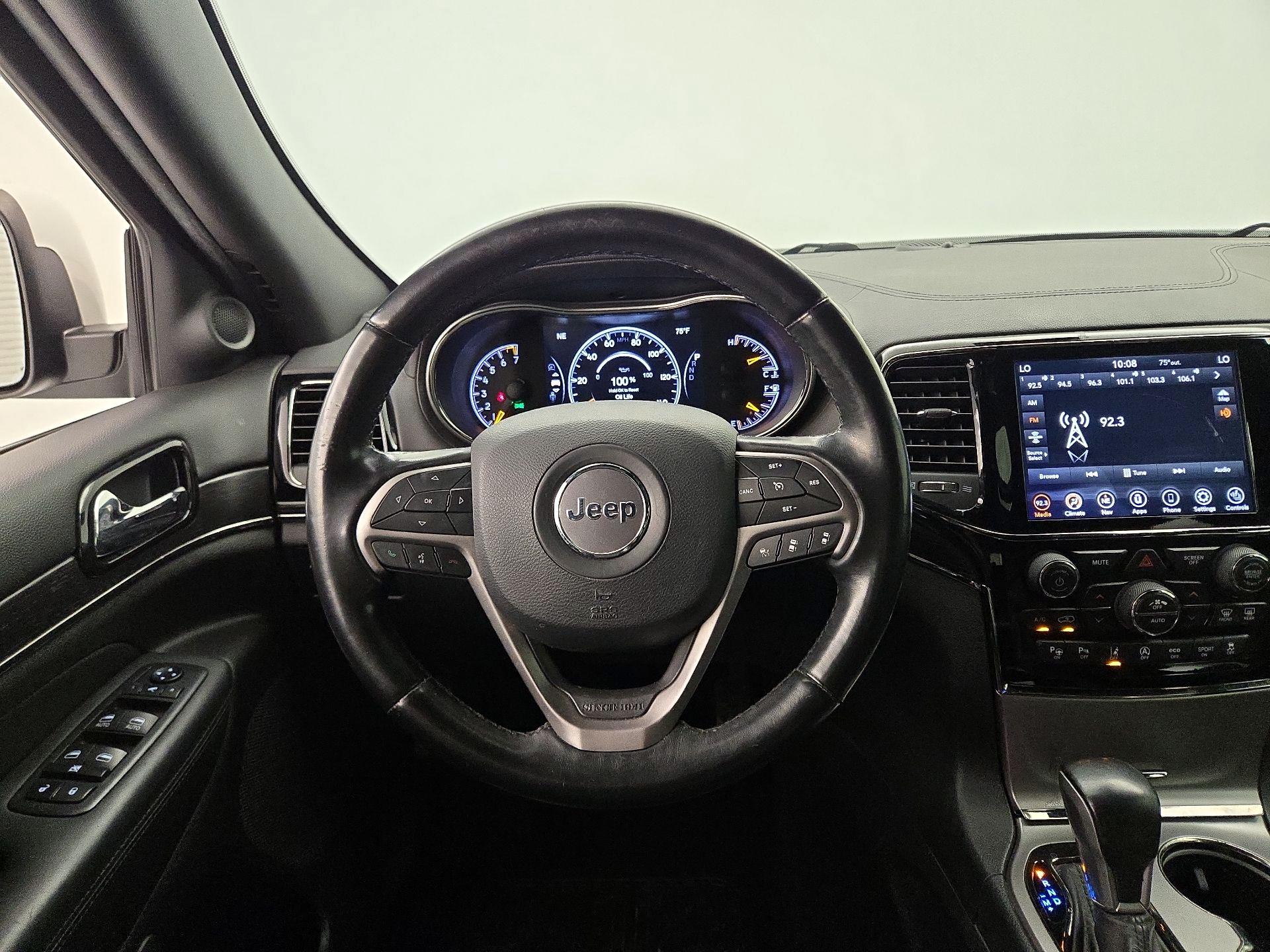 Thumbnail: 2020 Jeep Grand Cherokee - 10