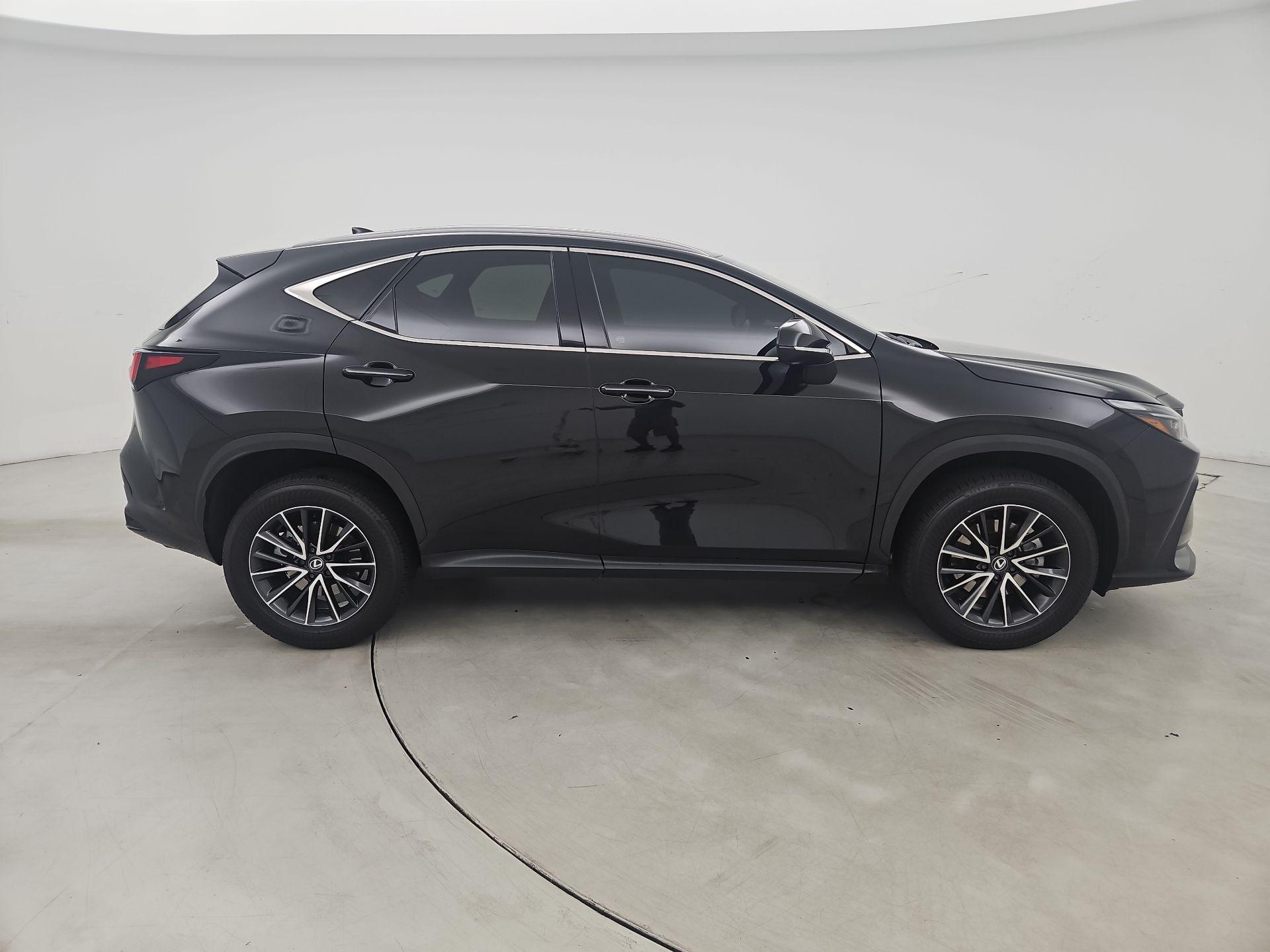 Thumbnail: 2024 Lexus NX - 4
