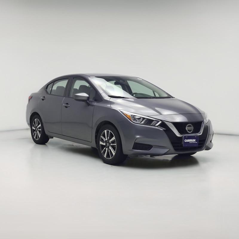 2022 Nissan Versa SV