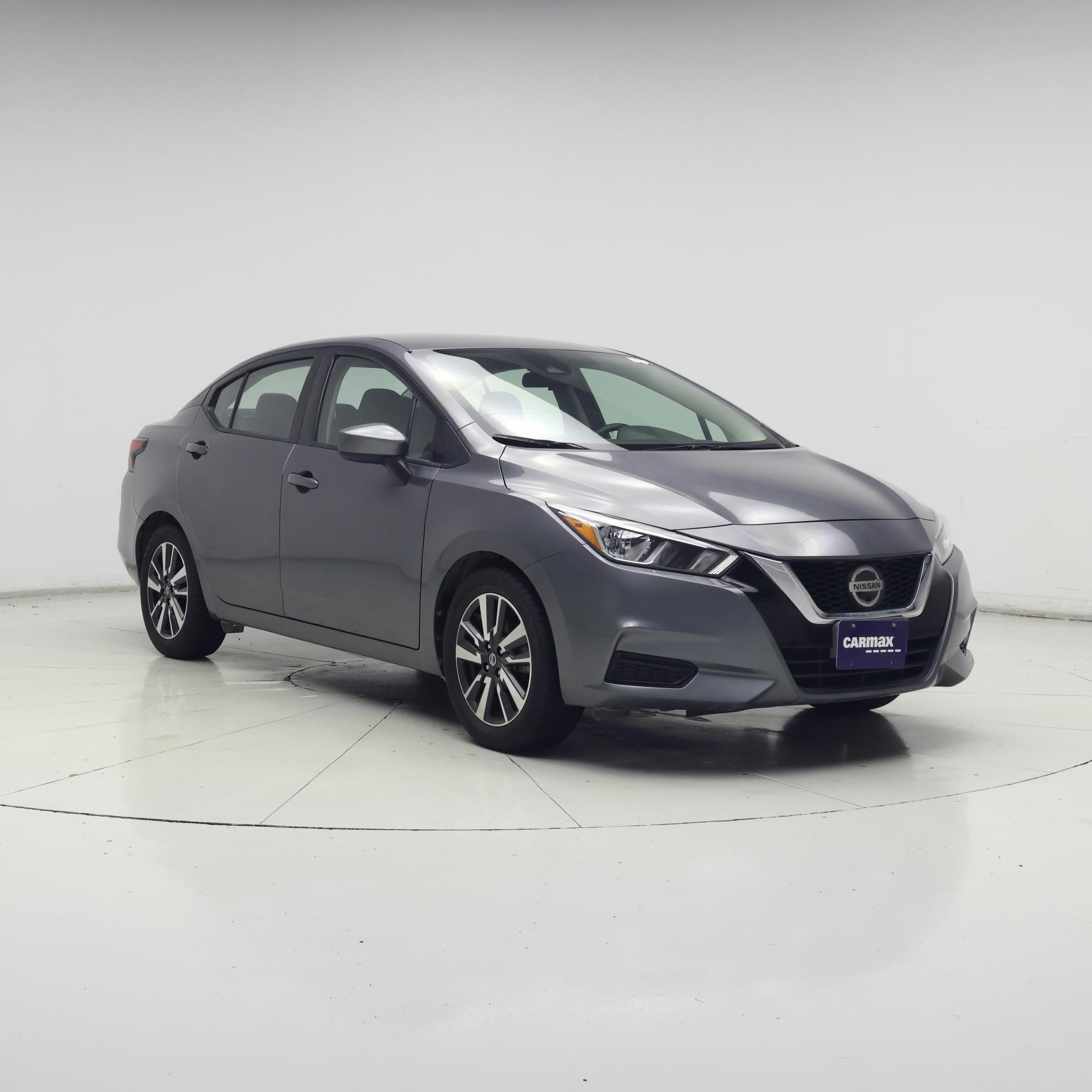 Gray 2022 Nissan Versa SV FWD Sedan Front-Wheel Drive Automatic