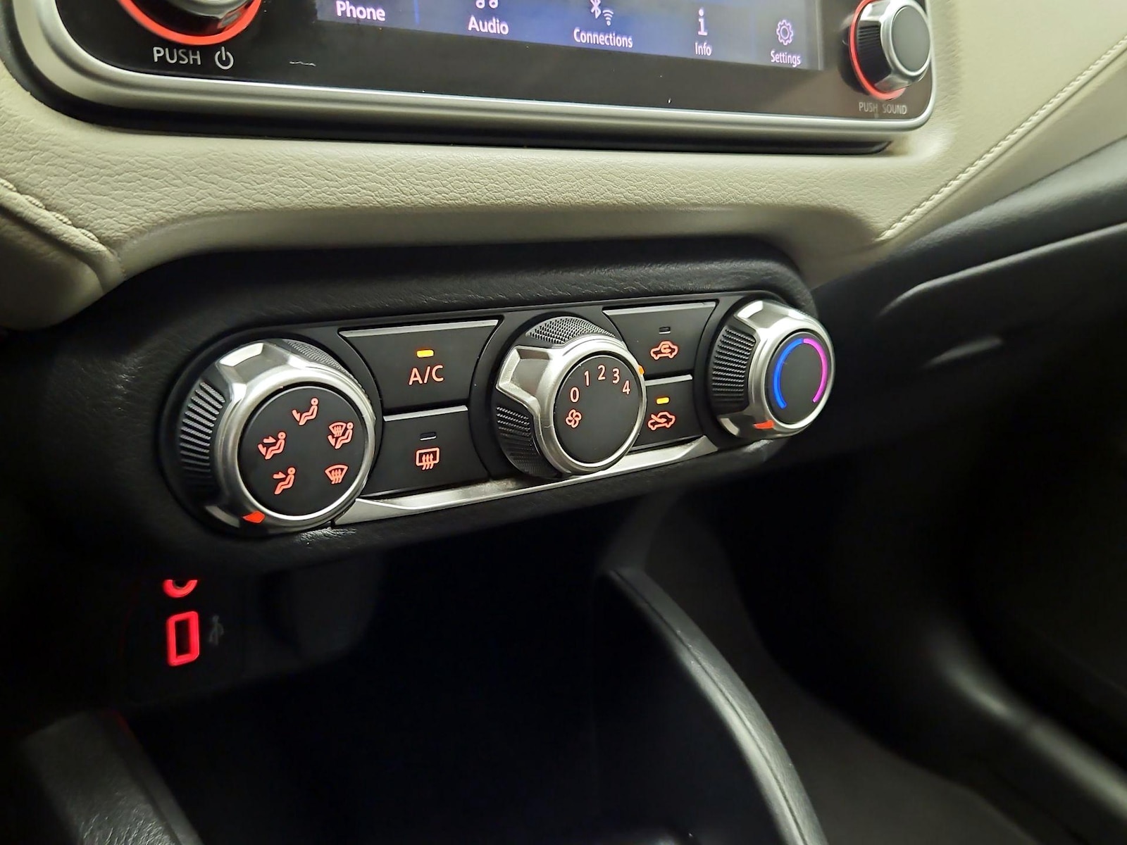 2022 Nissan Versa Sedan SV - Photo 16
