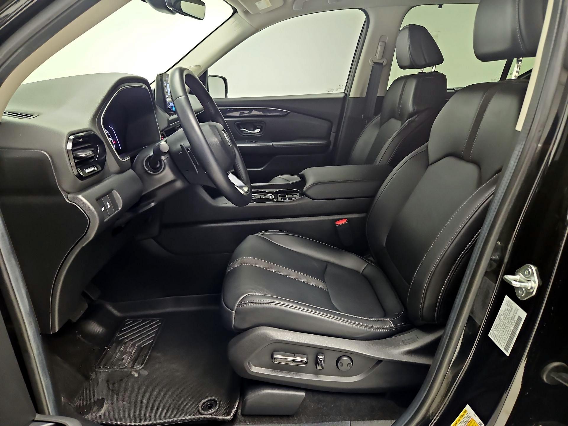 Thumbnail: 2025 Honda Pilot - 11