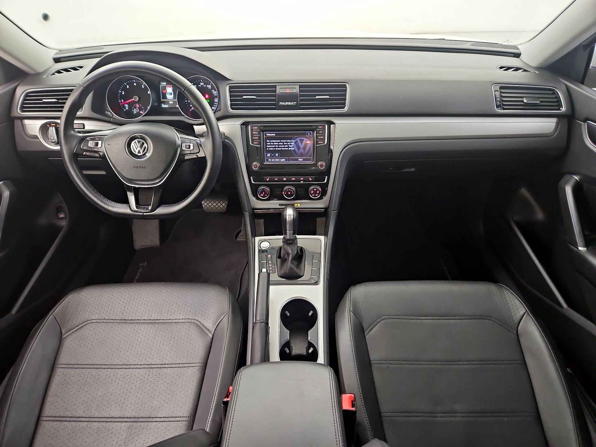 Thumbnail: 2019 Volkswagen Passat - 8