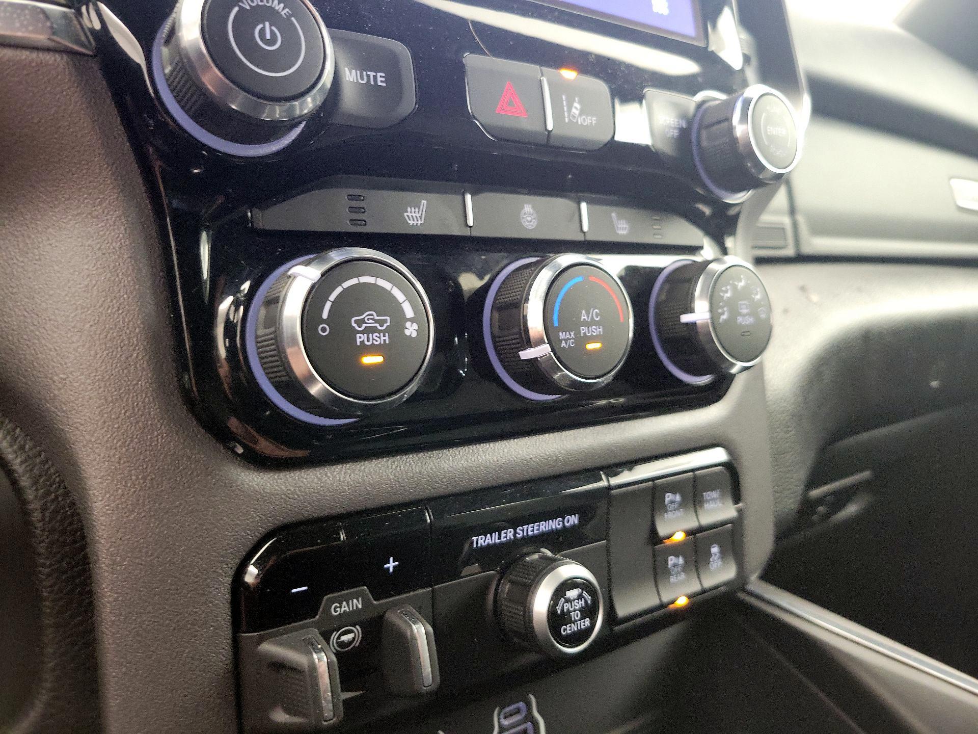 Thumbnail: 2025 RAM 1500 - 16