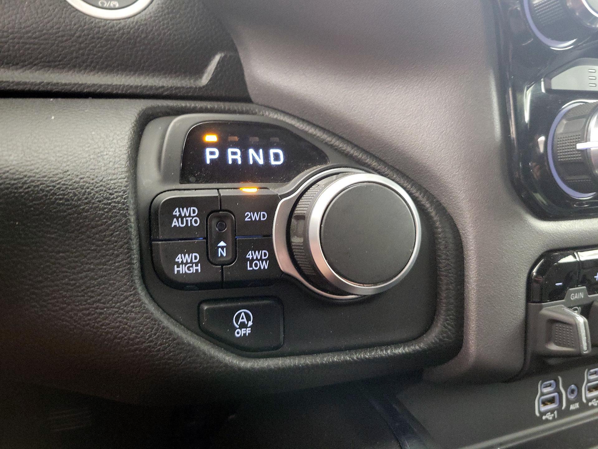 Thumbnail: 2025 RAM 1500 - 17