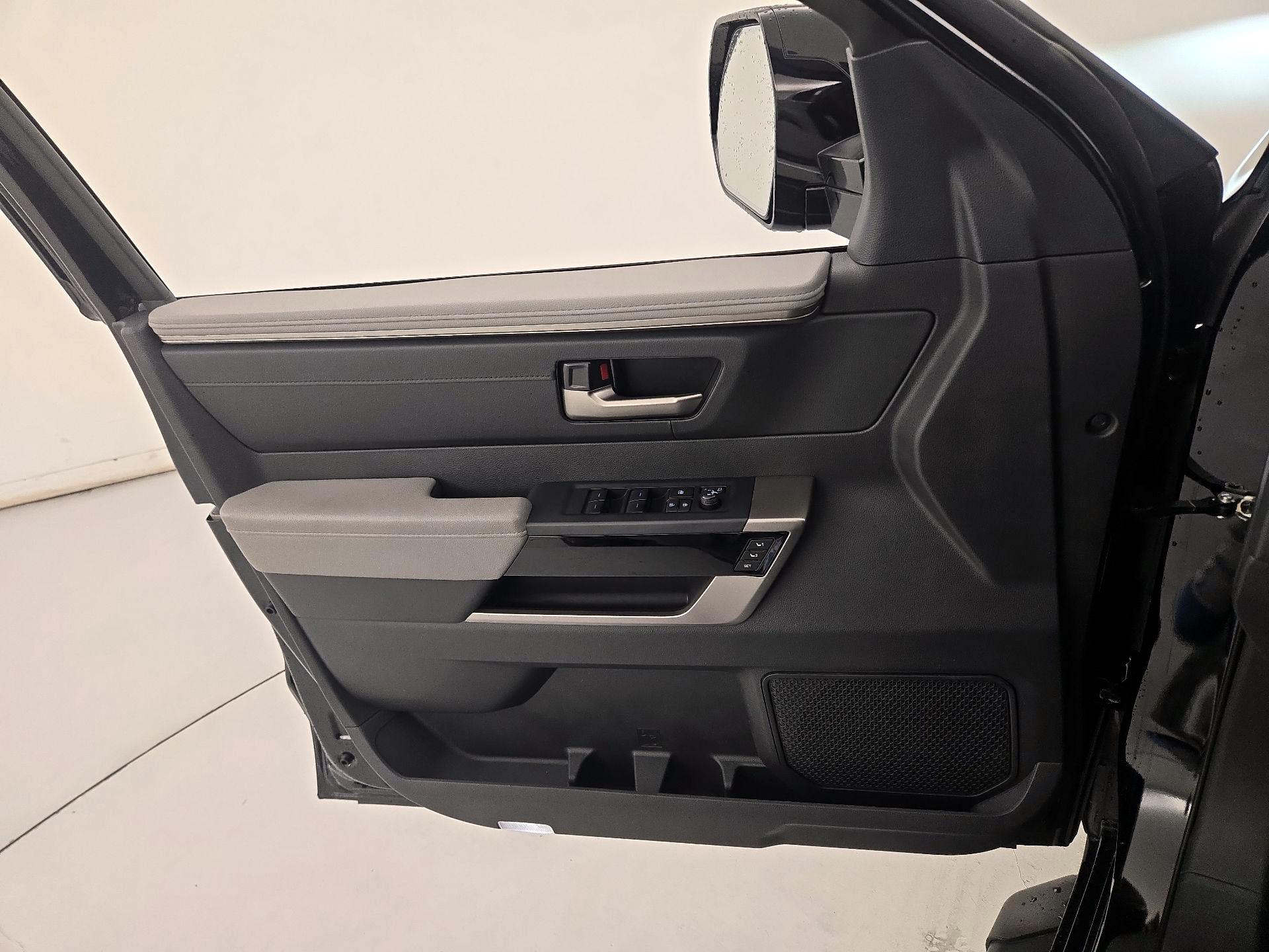 Thumbnail: 2024 Toyota Tundra - 12