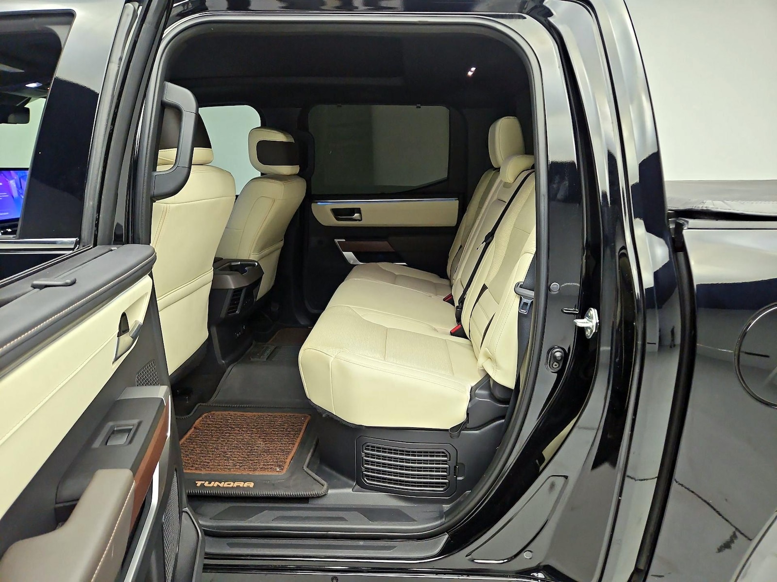 2024 Toyota Tundra 1794 Edition - Photo 21