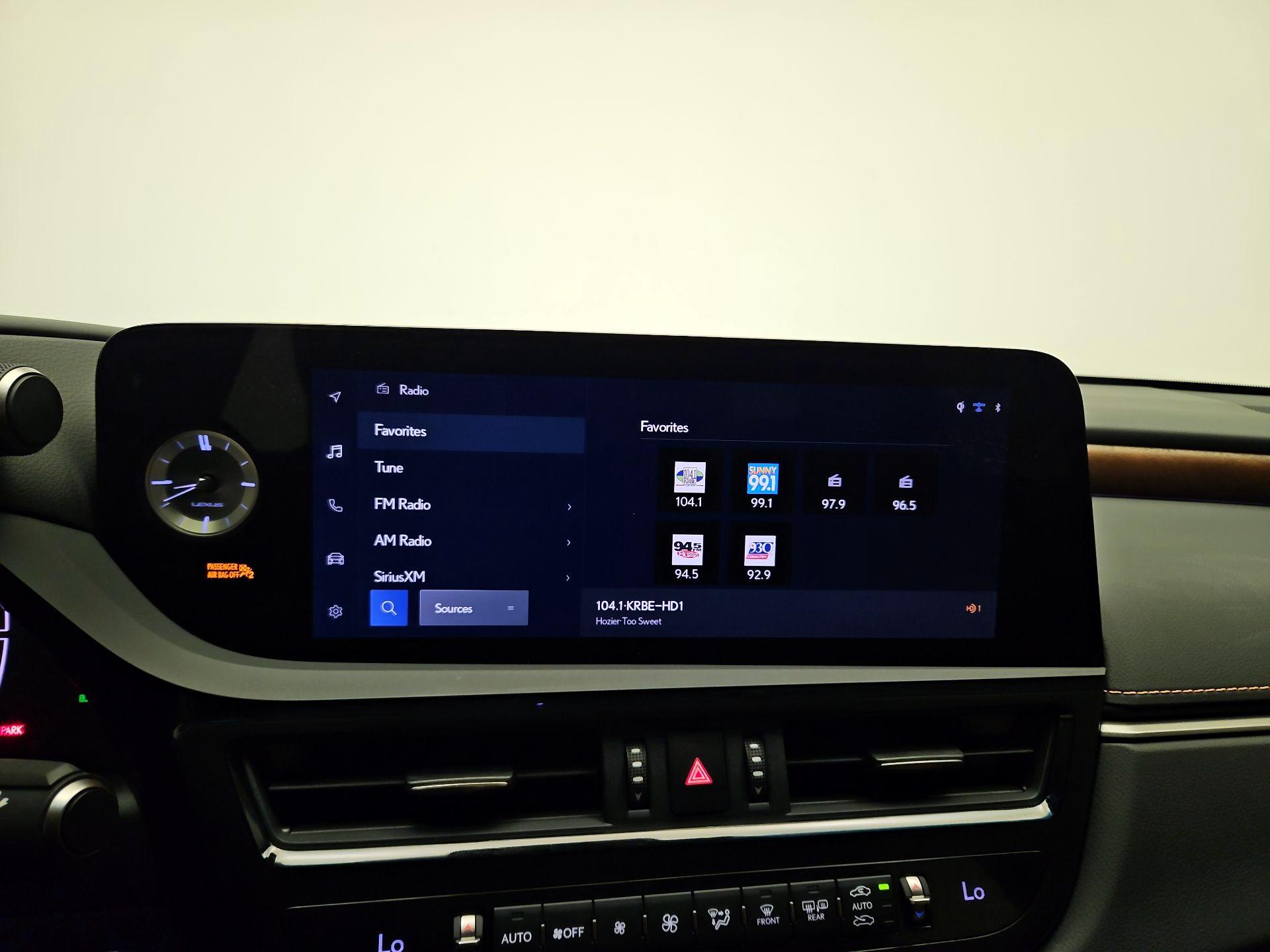 Thumbnail: 2024 Lexus ES - 15