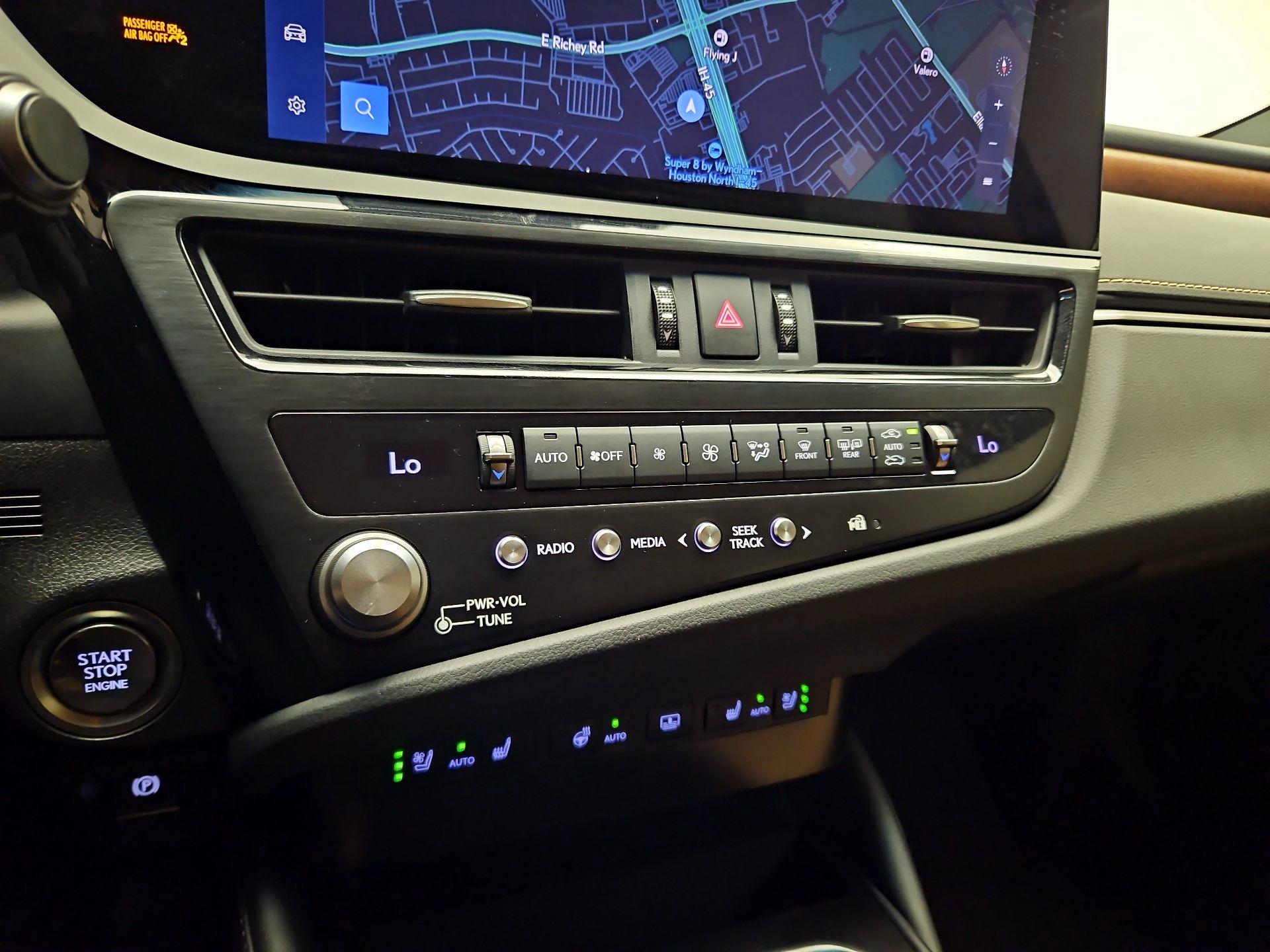 Thumbnail: 2024 Lexus ES - 16