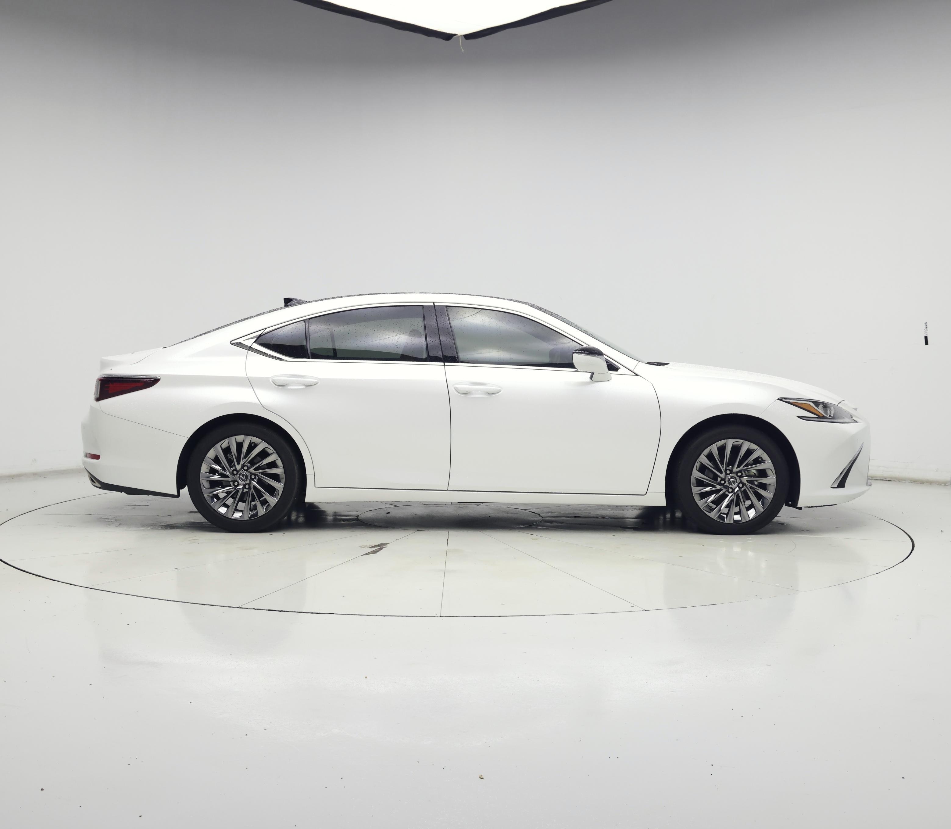 Thumbnail: 2024 Lexus ES - 7