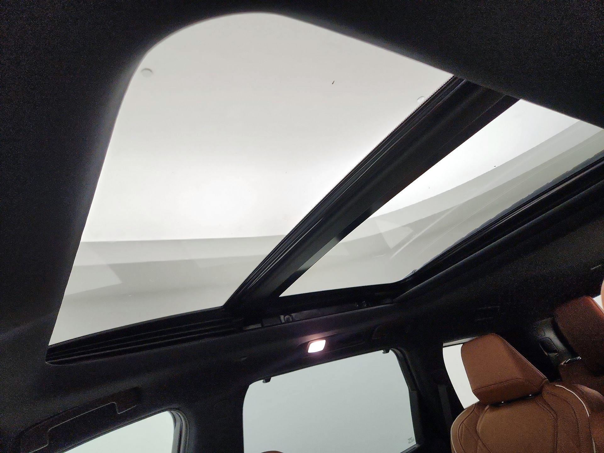Thumbnail: 2025 INFINITI QX60 - 18
