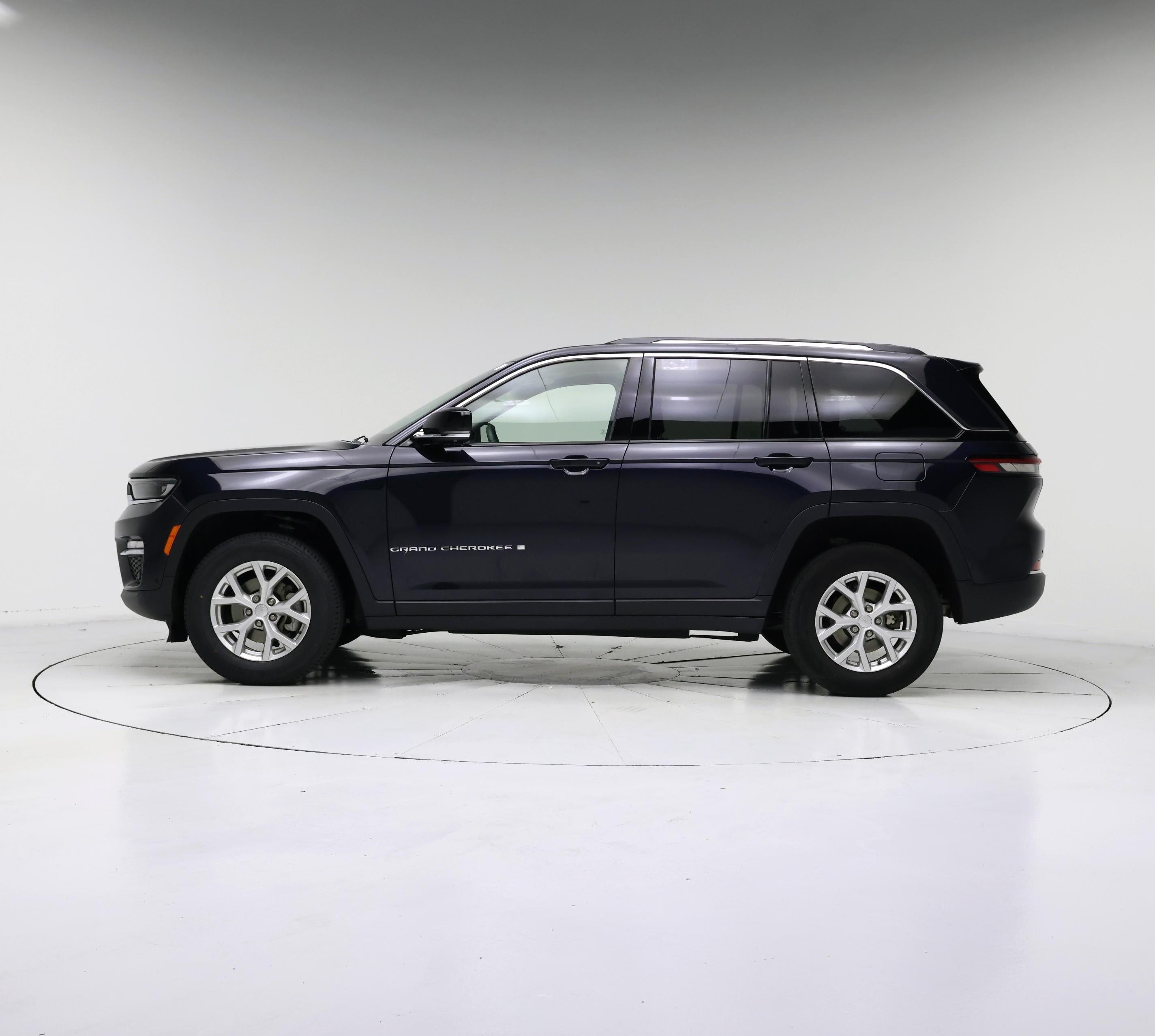 Thumbnail: 2023 Jeep Grand Cherokee - 3