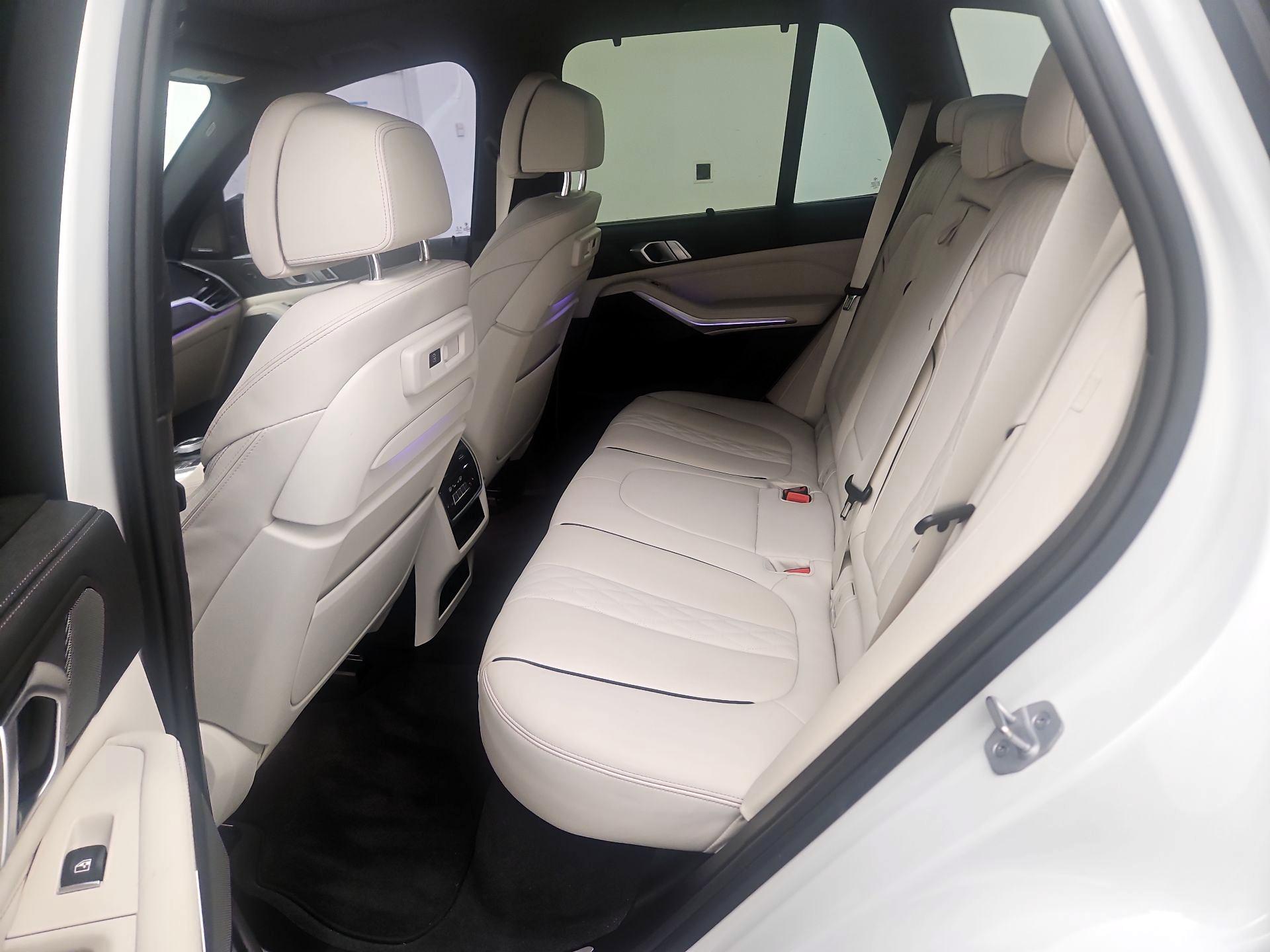 Thumbnail: 2021 BMW X5 - 20