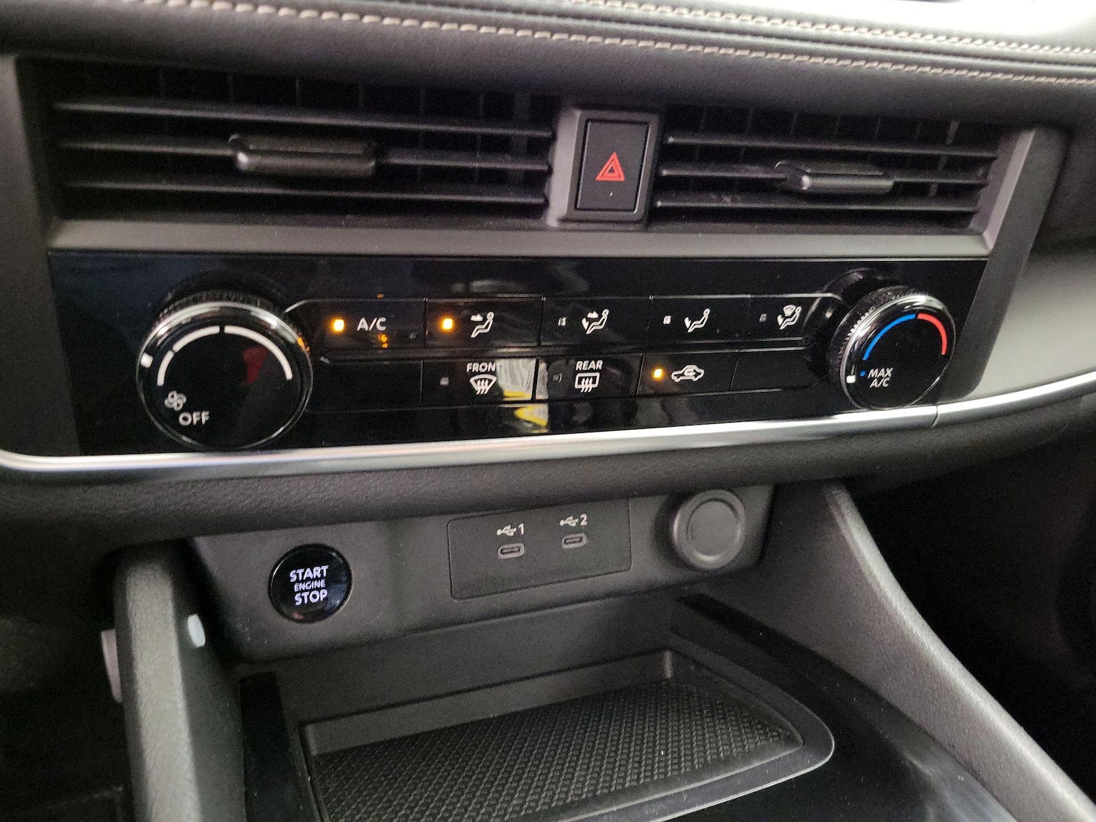 2024 Nissan Rogue S - Photo 17