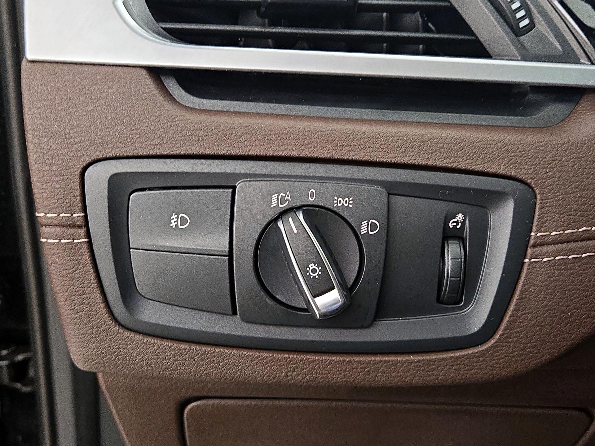 Thumbnail: 2020 BMW X1 - 13